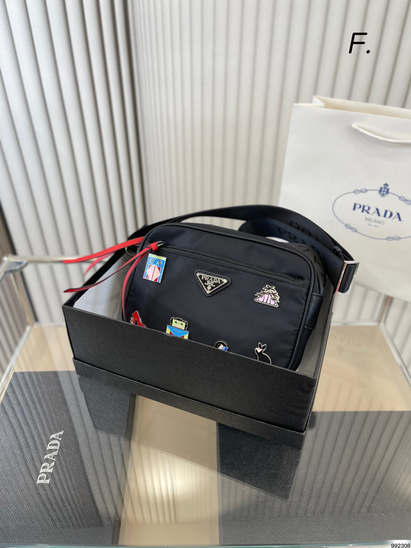 J5 配盒 爱了爱了 真是叫人无法抗拒 尺寸24.16