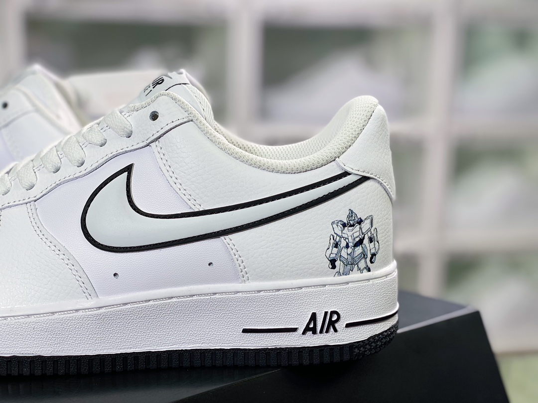 240 Air Force 1’07 Low”Gundam”空军一号经典低帮百搭休闲运动板鞋“皮革白黑高达印花”KK1256-657