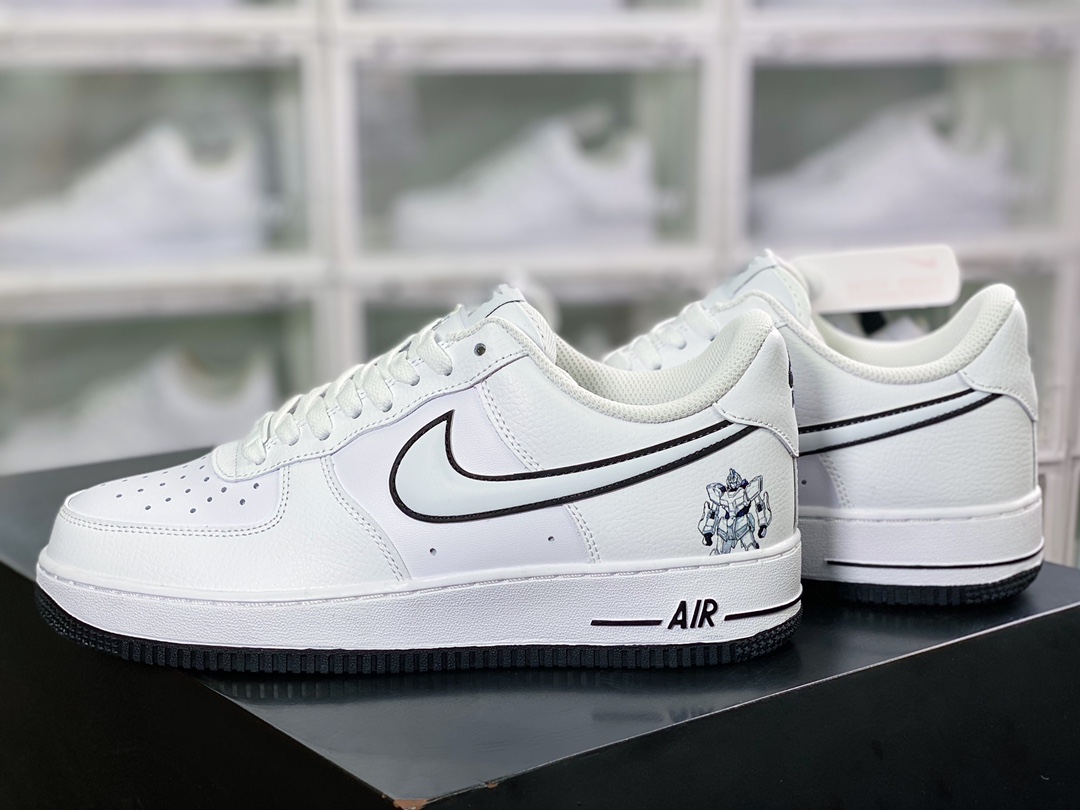 240 Air Force 1’07 Low”Gundam”空军一号经典低帮百搭休闲运动板鞋“皮革白黑高达印花”KK1256-657