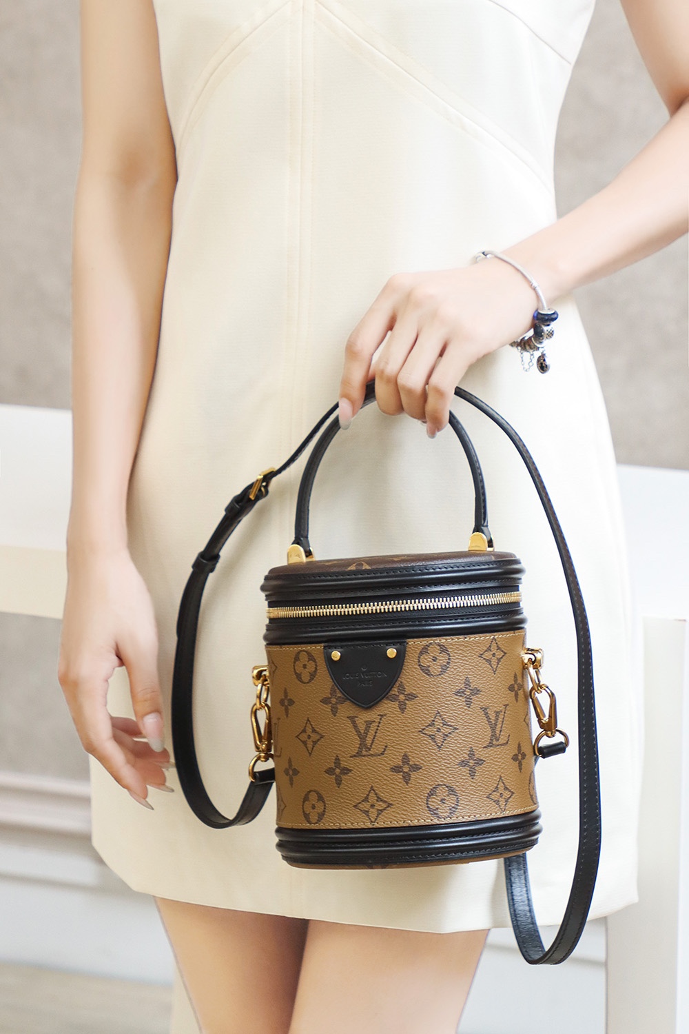 𝐂𝐀𝐍𝐍𝐄𝐒 免检升级版#M43986
▪️上身图 供参考▪️
出镜率𝟏𝟎𝟎% 使用率𝟏𝟎𝟎%