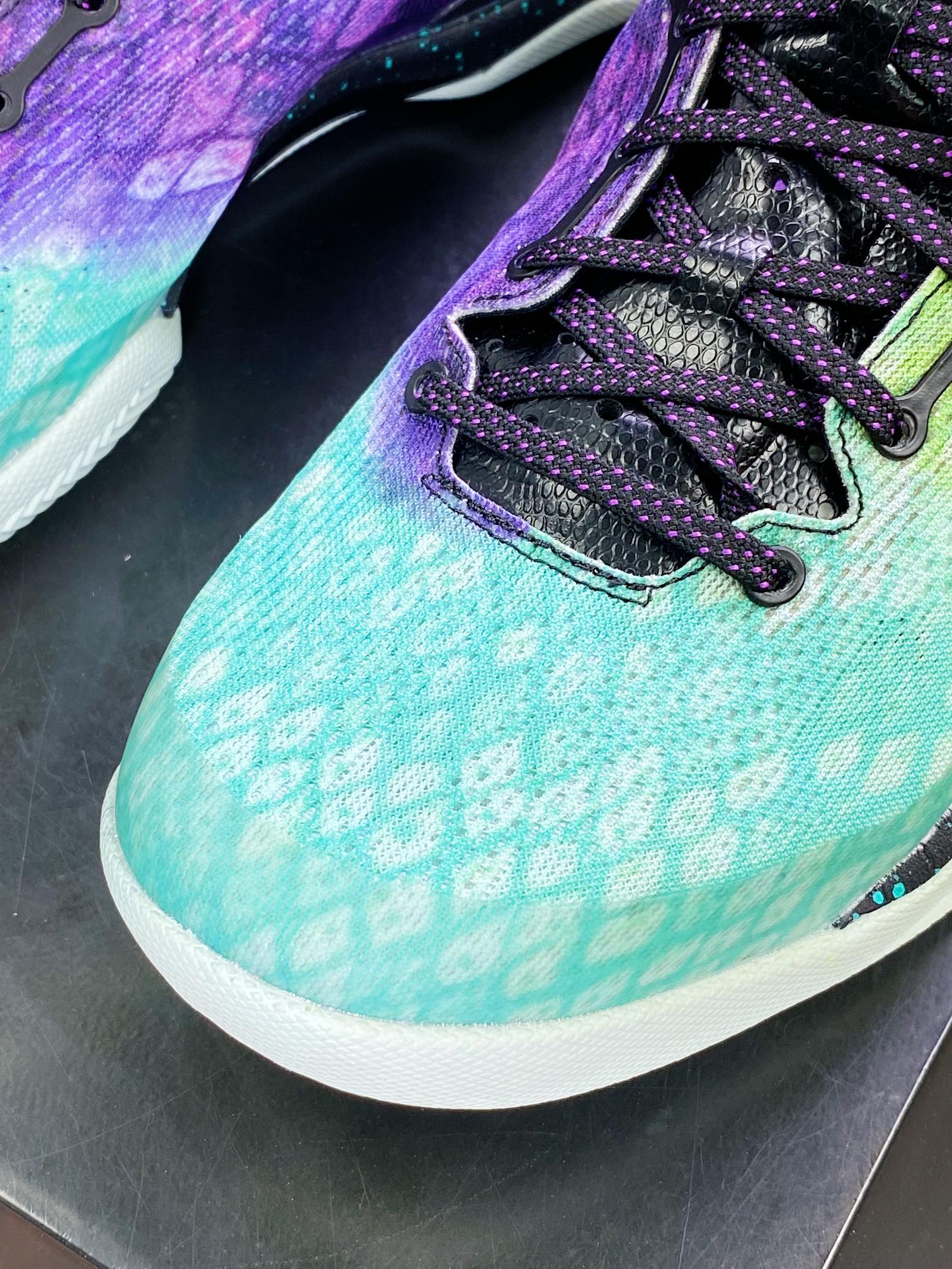 350  Zoom Kobe VIII 8 System”'Easter”科比ZK8代系列低帮复刻实战运动低帮文化篮球鞋“复活节彩蛋”555035-302