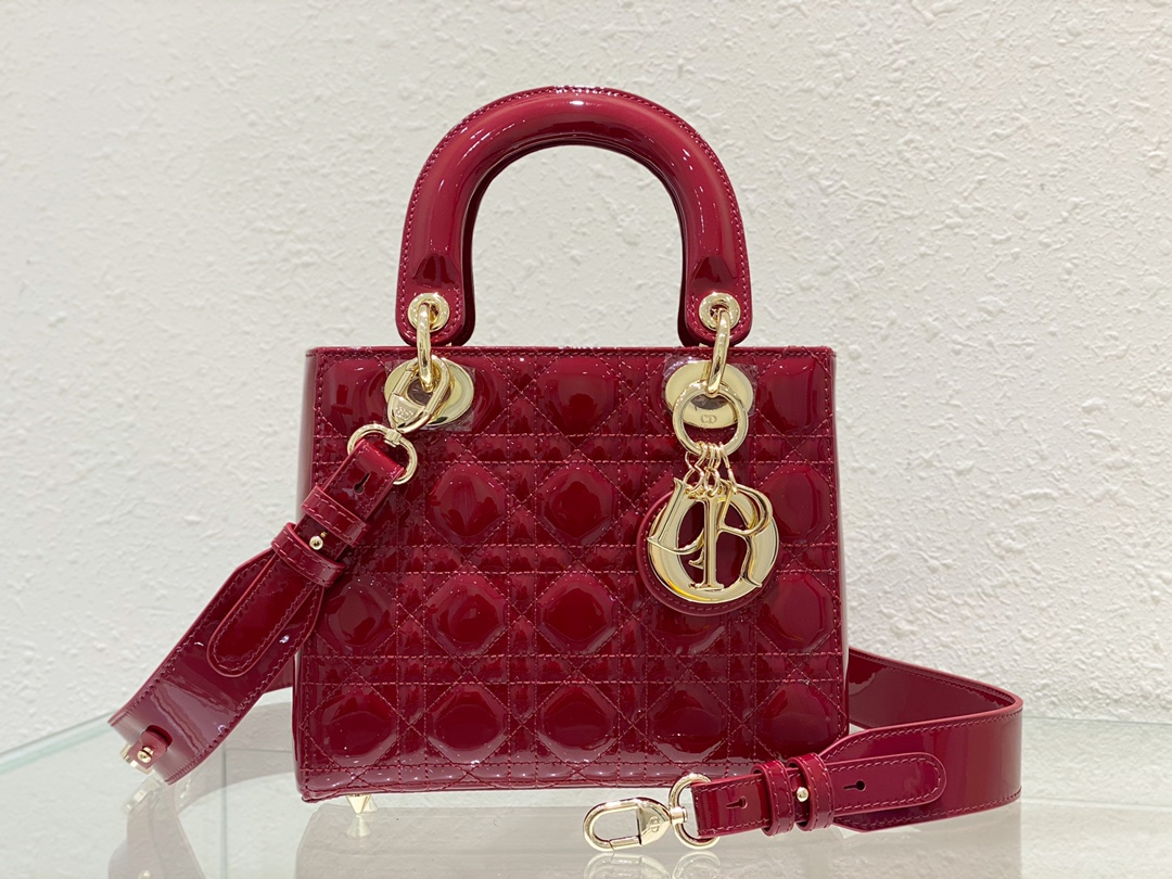 Dior Lady Bolsos de mano Bolsos cruzados y bandoleras Oro Rojo Laca