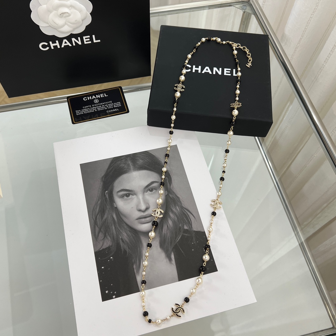 新款☑️CHANEL香奈儿珍珠双c黑钻毛衣链项链