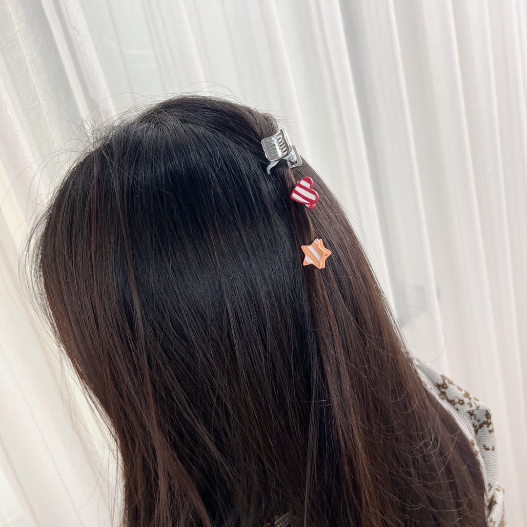 MIU MIU缪缪金属星星爱心发夹发卡三件套