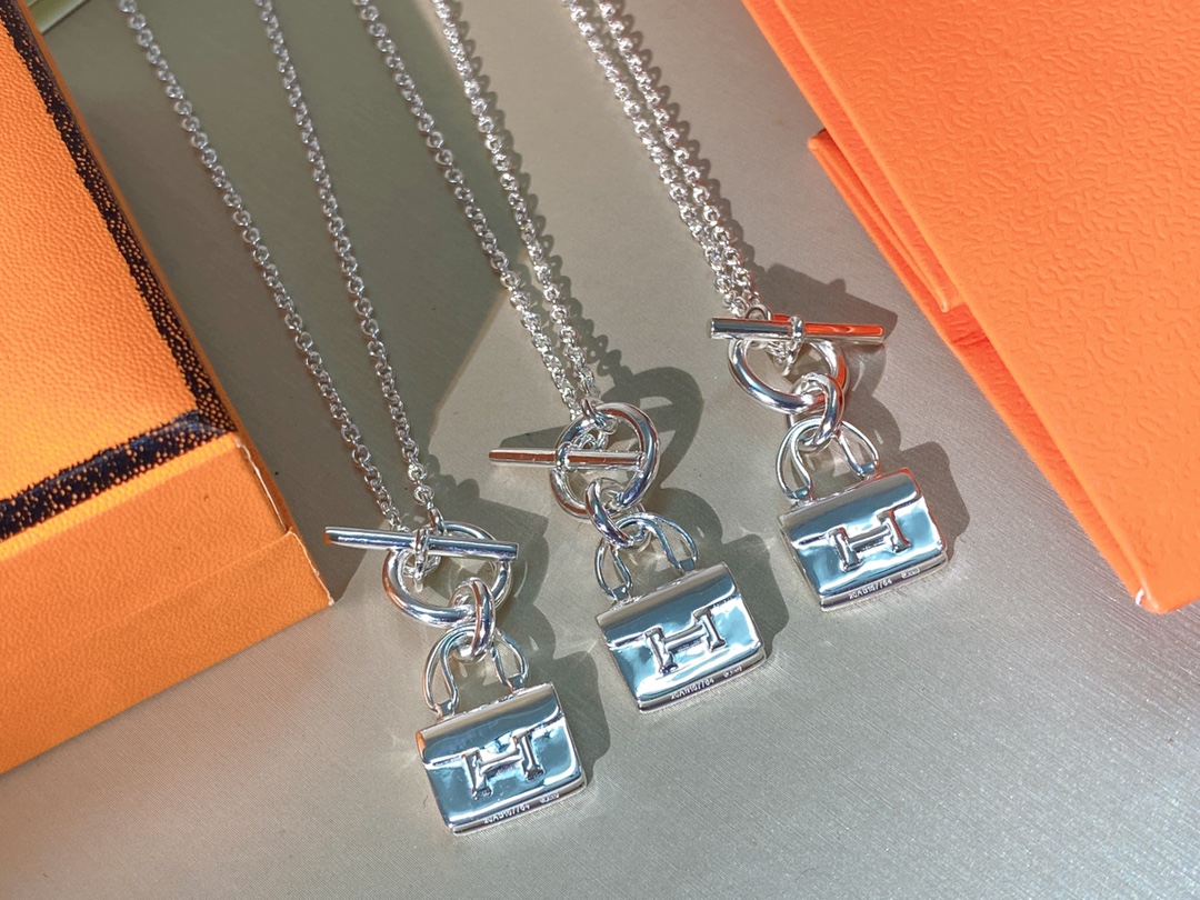 NO:102791,Hermes new buckle silver coconut necklace, Hermes necklace, hermes, necklace19860909爱仕 新款搭扣素银康康包项链,爱马仕项链,hermes,necklace,Jewelry