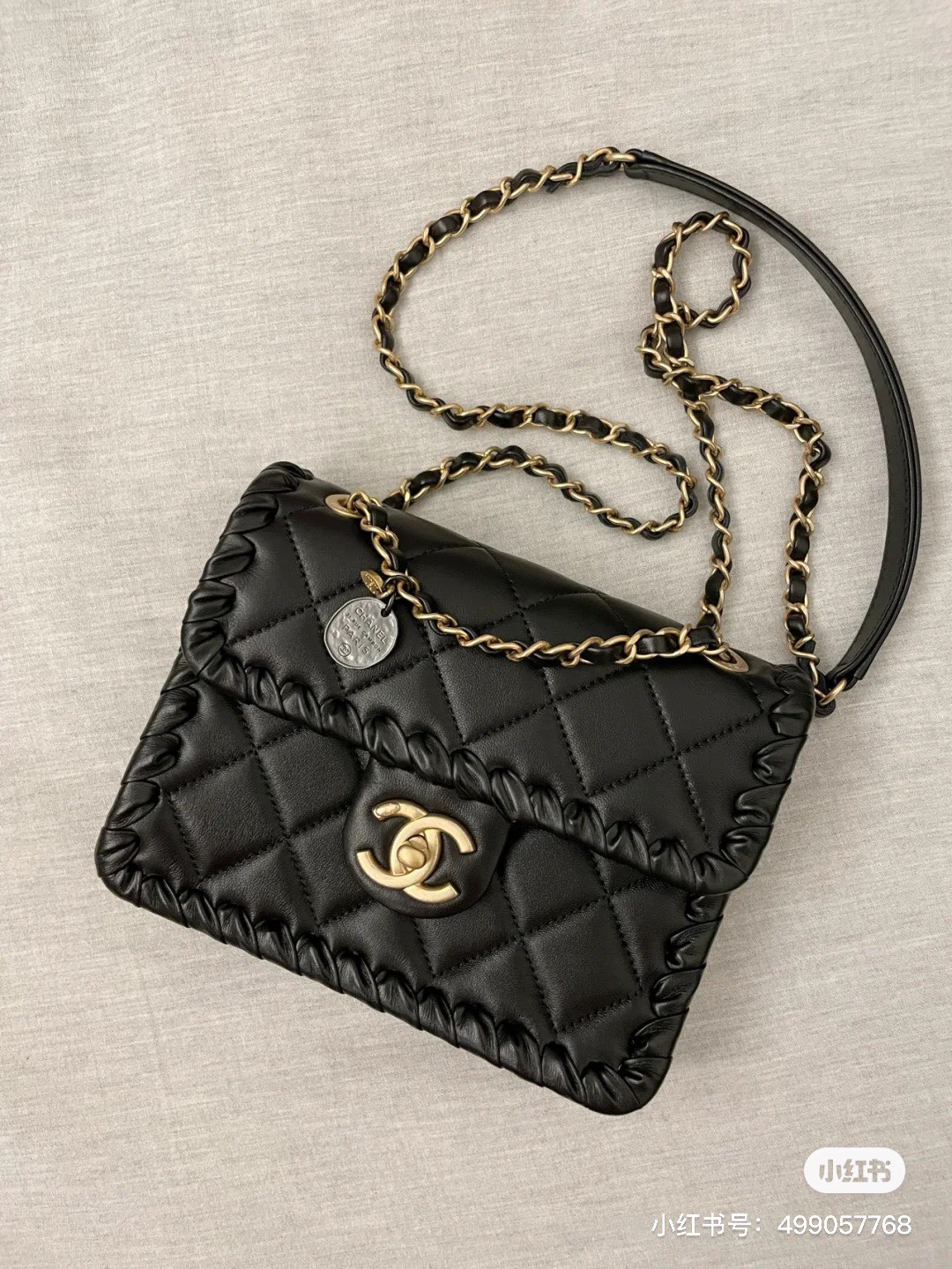 Chanel 22C 黑金豆腐包小号 匝边小设计超特别的一款豆腐包