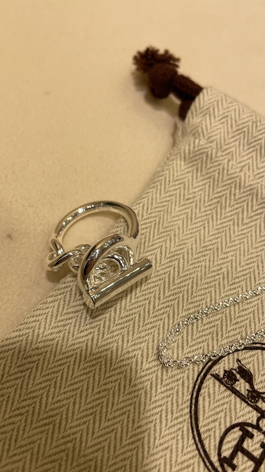 NO:631481,Collection of accessories, a series developed by yb, consistent sterling silver material, customized gram weight and imprinting are almost the same, understand the goods with your eyes closed, cherish the spot, a complete set of matching all in, no regrets, pure silver, Cardia high-end jewelry19860909配饰合集 一系列yb 开发 一致纯银材质 定制克重字印不相上下 懂货闭眼入 珍惜现货 一整套搭配all in都不后悔,,pure silver,卡迪亚高端饰品,Jewelry