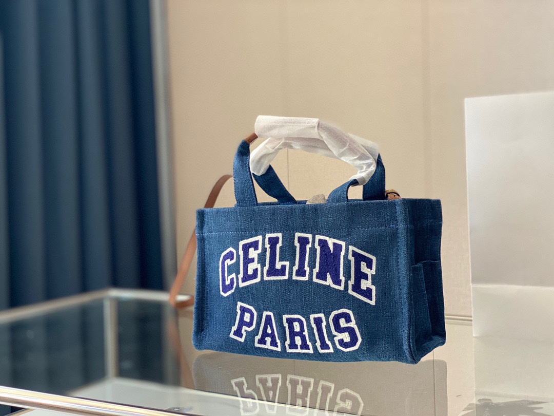 K0 购物袋 够大够方便 的的确确是实用且耐用的款， 超喜欢它的颜色