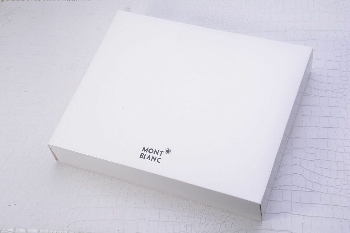 Luxurious Mont Blanc Pen Set: Exclusive, High-End Design, Perfect Gift for All Occasions