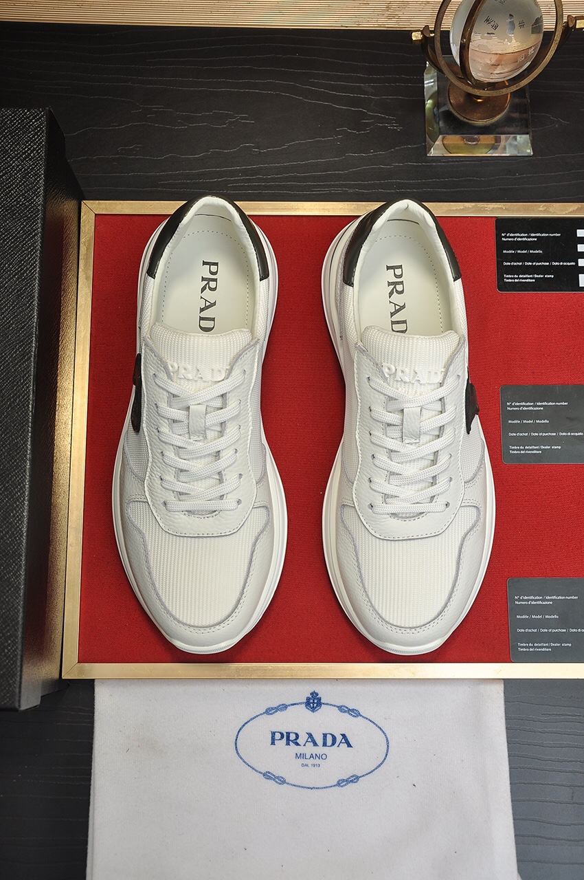 K0 Prada 普拉达 顶级原单，当季，高品质原单牛货，顶级高丝光牛皮拼原版透气布料+进口牛皮，内里进口弹力布配原版牛皮垫脚，原厂气垫大底品质保证码38-4545定做