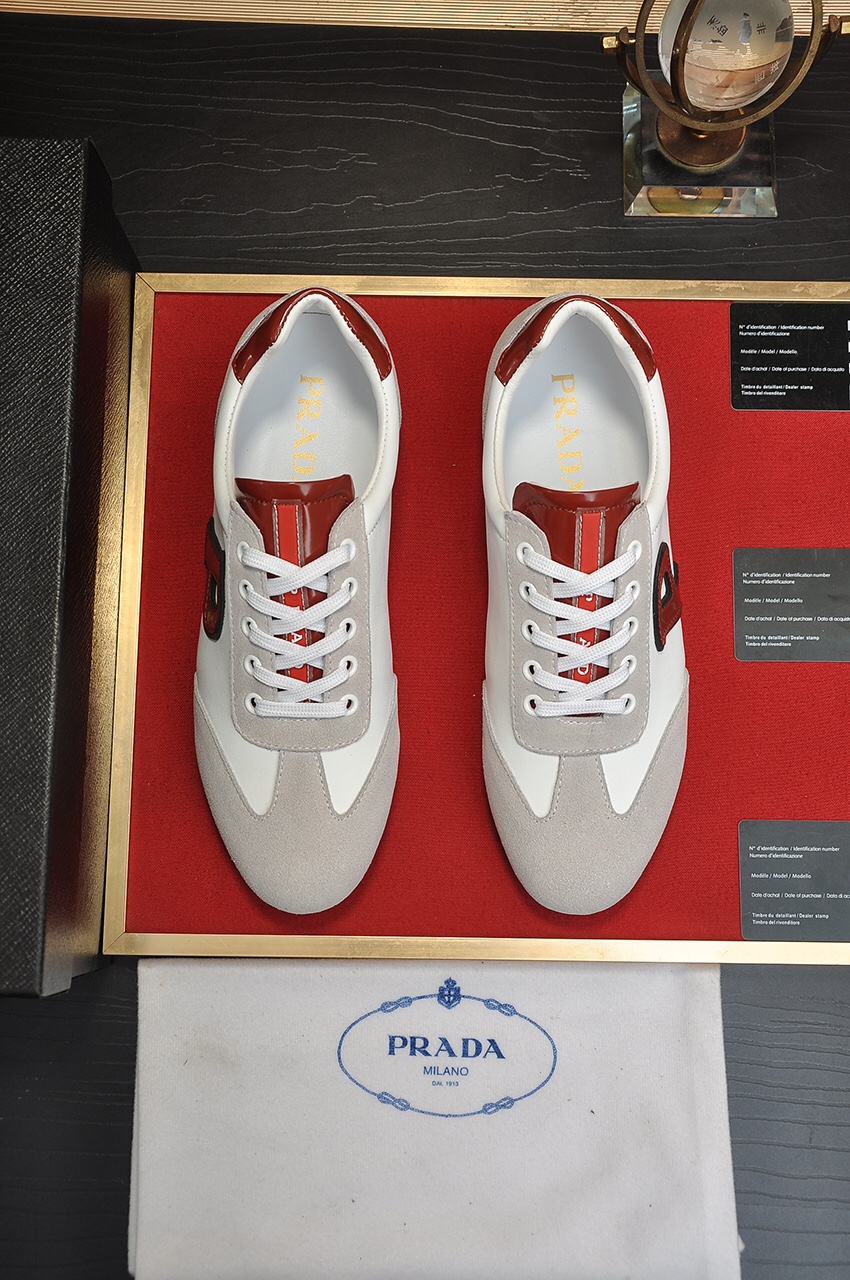 I5 普拉达男鞋高端 官网1：1最新力作：鞋面采用意大利进口原厂面料透气网布内里制作，让行走更加便捷舒适，惊世之作[色]打造时尚个性衬托你的与众不同潮男必备!经典数码:38-4545定做不退换