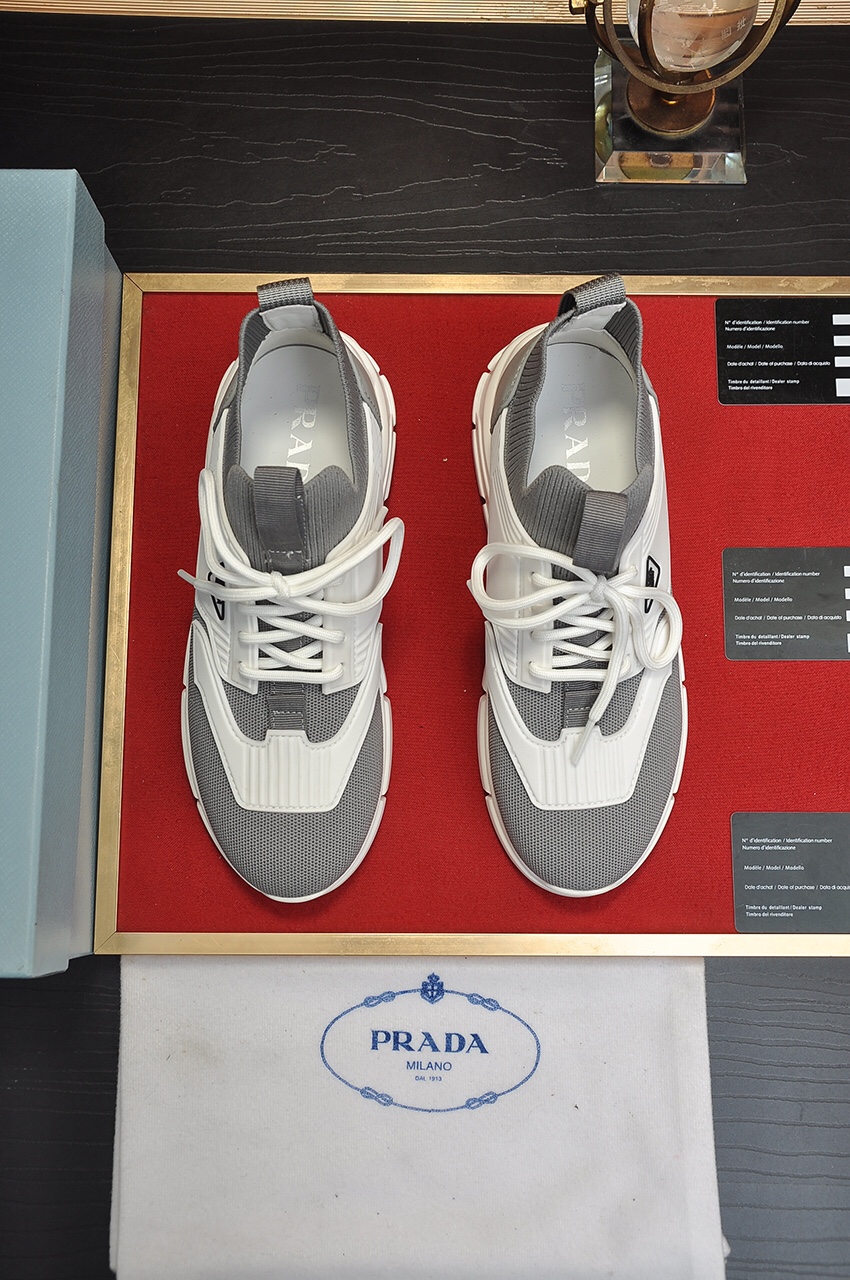 J0 Prada 普拉达 顶级原单，当季，高品质原单牛货，顶级原版透气布料+进口滴胶，内里进口弹力布配原版牛皮垫脚，原厂气垫大底品质保证码38-4545定做