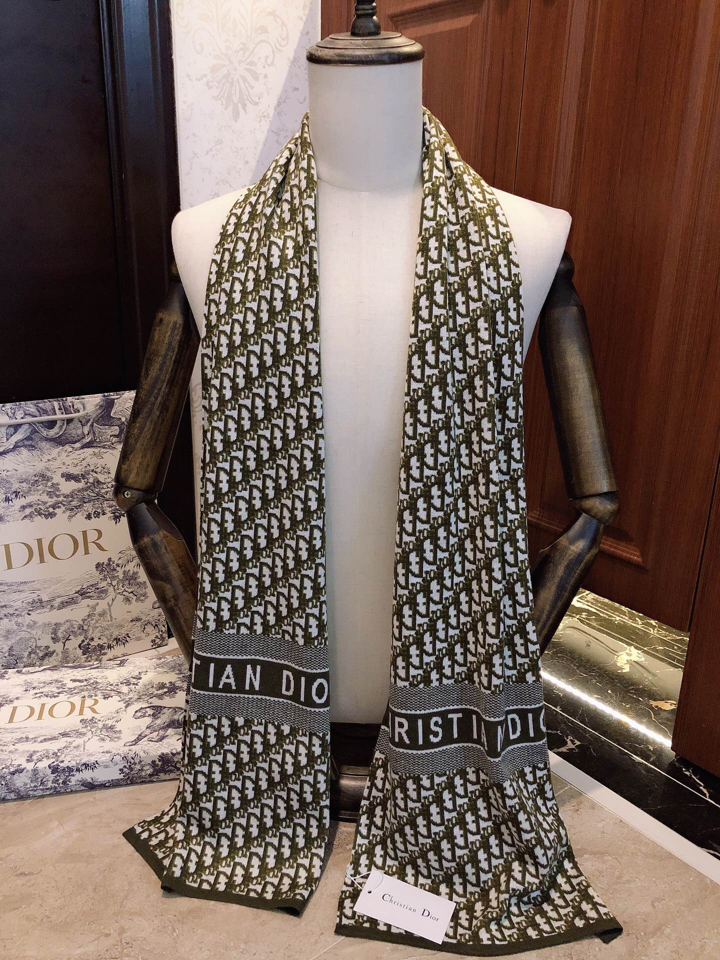 DioR Classical