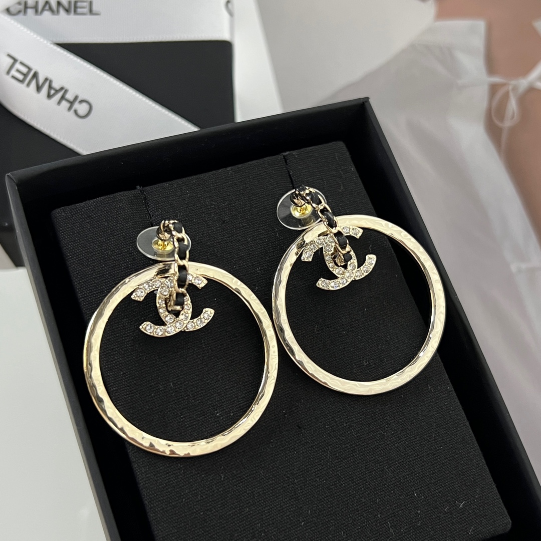 新款☑️CHANEL香奈儿C2金色双c圆形耳钉耳环