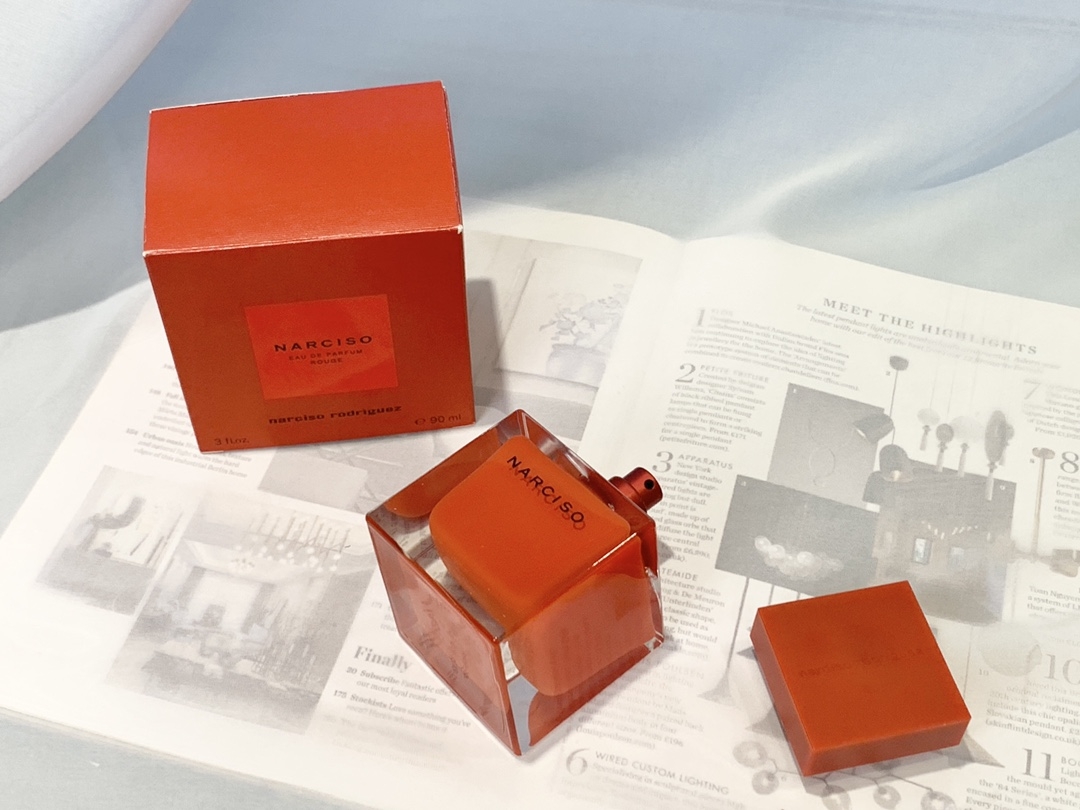 MiniCost Perfume 3