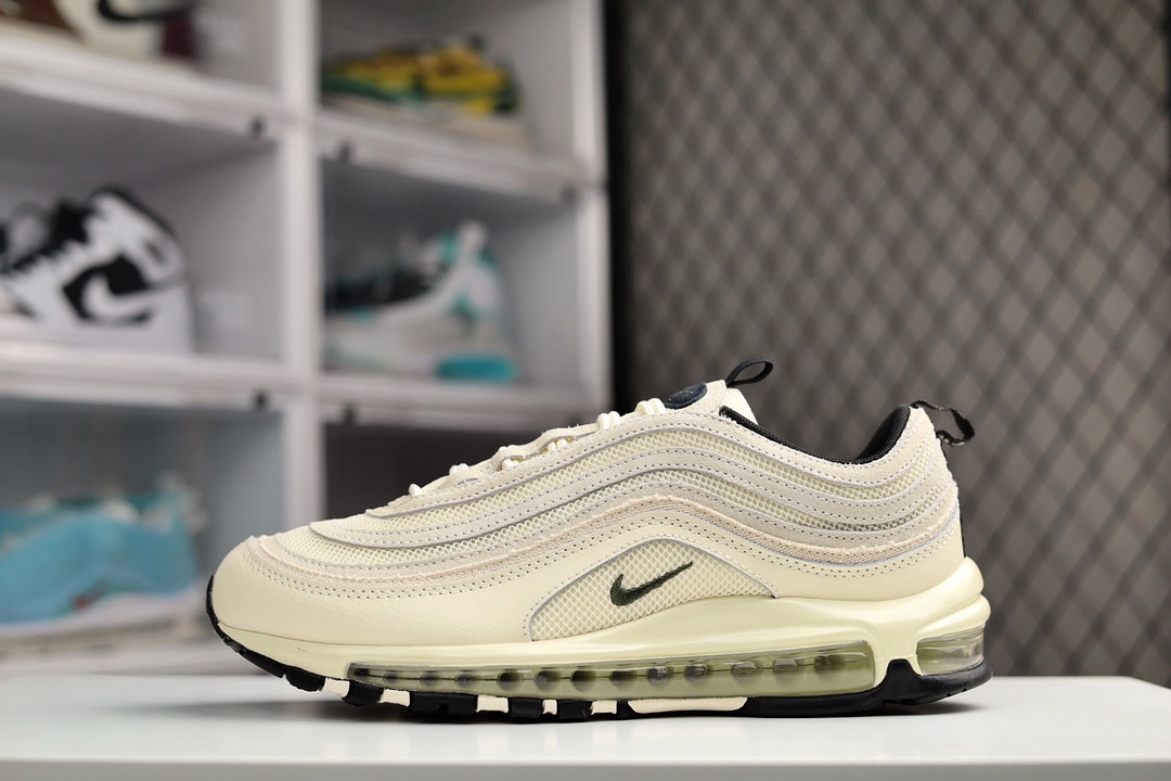 H0 渠道订单NK Air Max 97 NB 2全新配色原装批次子弹拆解原鞋开发 打造全市场最强版本子弹 这里只对比原鞋原厂TPU反光材料 市场首家原模原气垫 拒绝套用公底原档案Swoosh电绣 卡色匹配原版