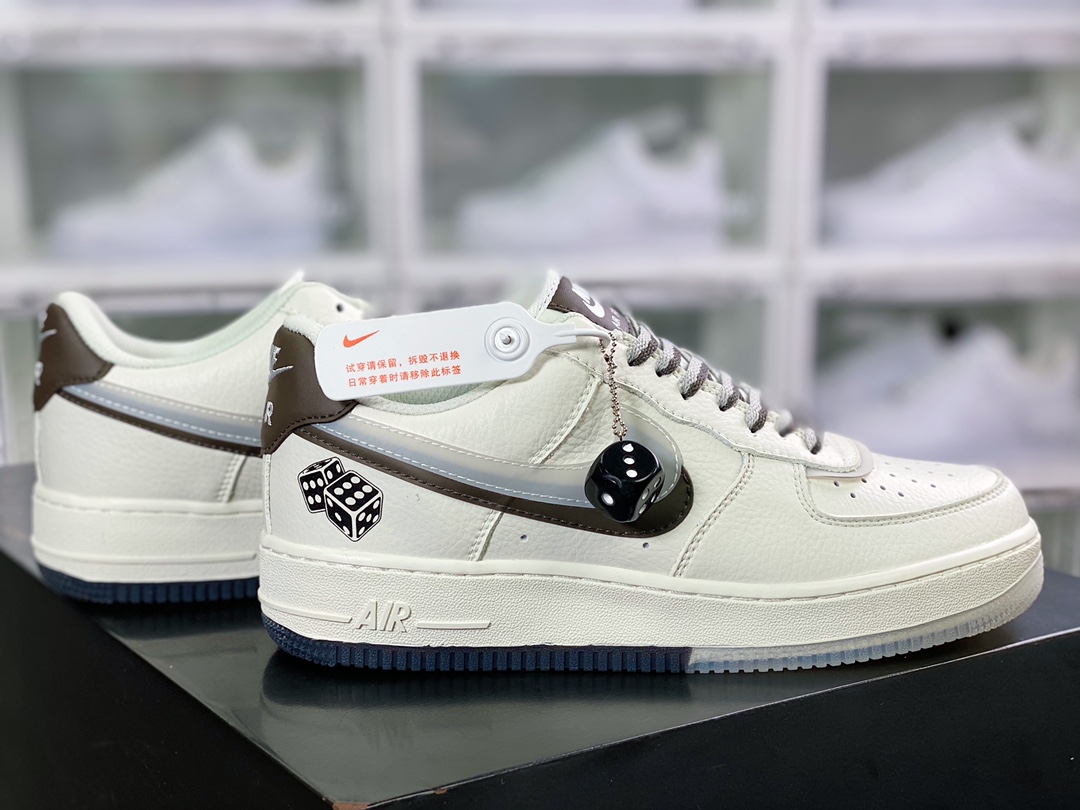 240  Air Force 1 07 LV8”Dice”空军一号经典低帮百搭休闲运动板鞋“米白咖啡棕骰子双钩”CW1574-801