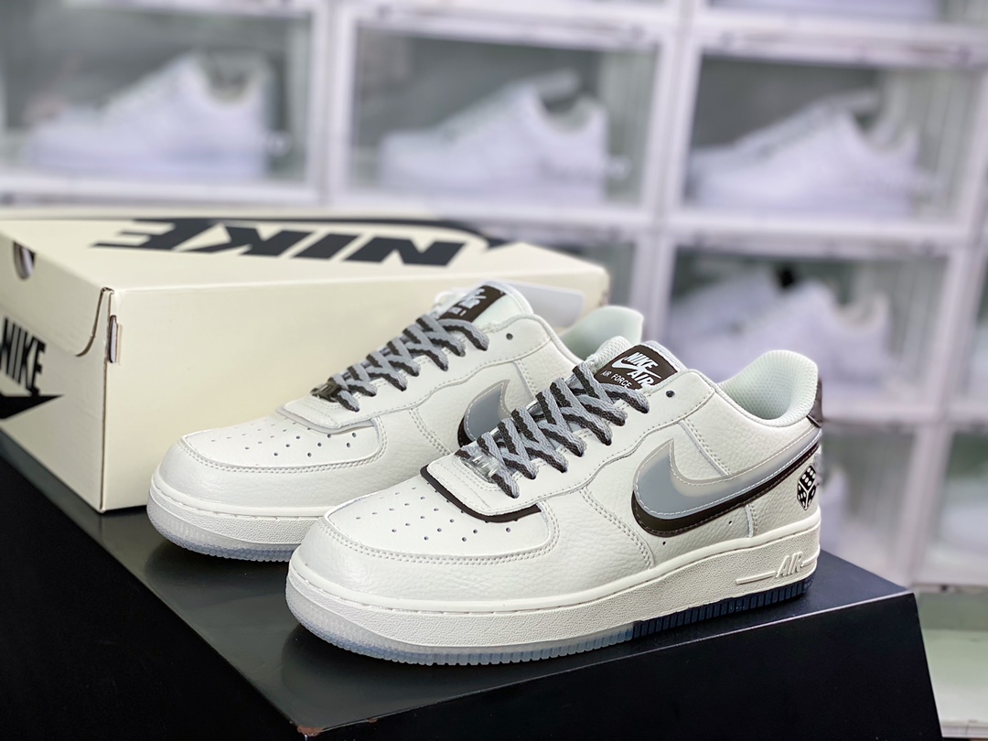 240  Air Force 1 07 LV8”Dice”空军一号经典低帮百搭休闲运动板鞋“米白咖啡棕骰子双钩”CW1574-801
