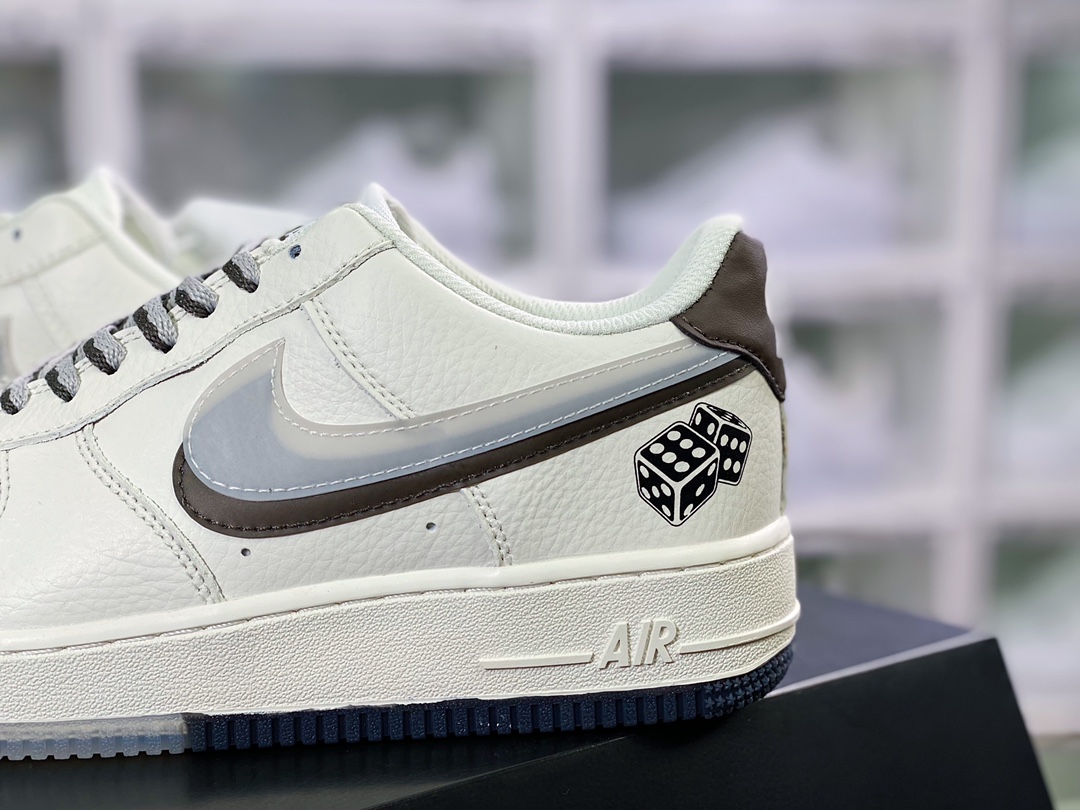 240  Air Force 1 07 LV8”Dice”空军一号经典低帮百搭休闲运动板鞋“米白咖啡棕骰子双钩”CW1574-801