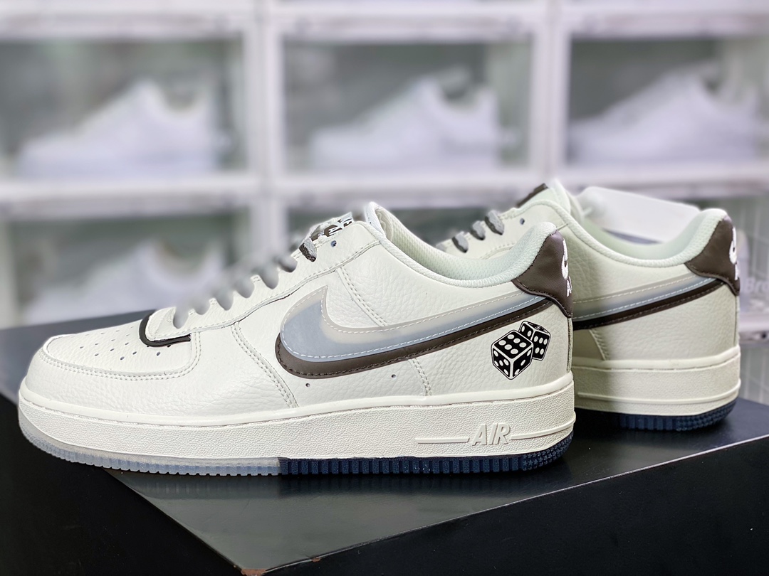 240  Air Force 1 07 LV8”Dice”空军一号经典低帮百搭休闲运动板鞋“米白咖啡棕骰子双钩”CW1574-801