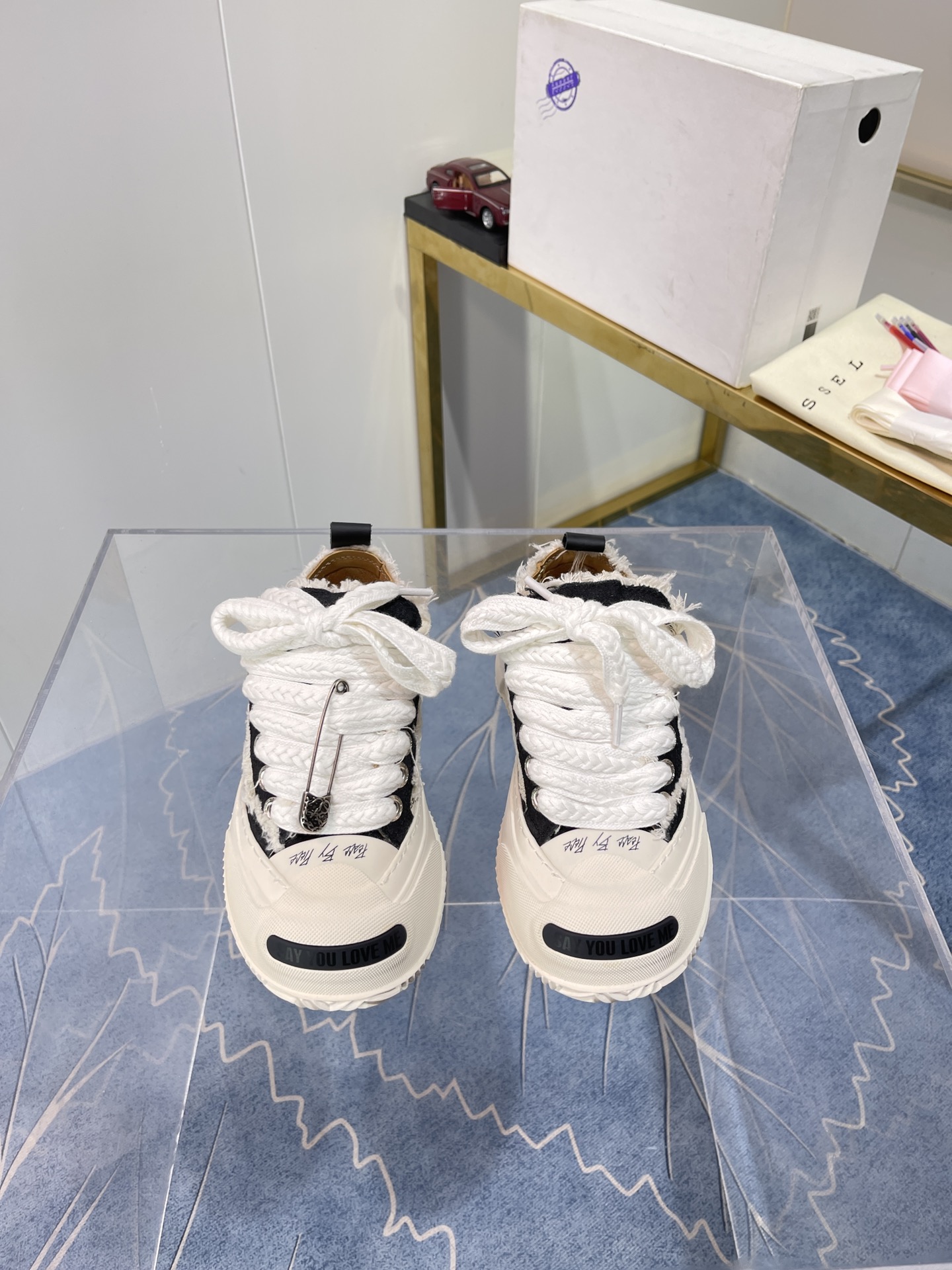 Xvesel-SmileRepublic: Classic P673 Pearl Shoes for Autumn 2022 Collaboration - 图片 4