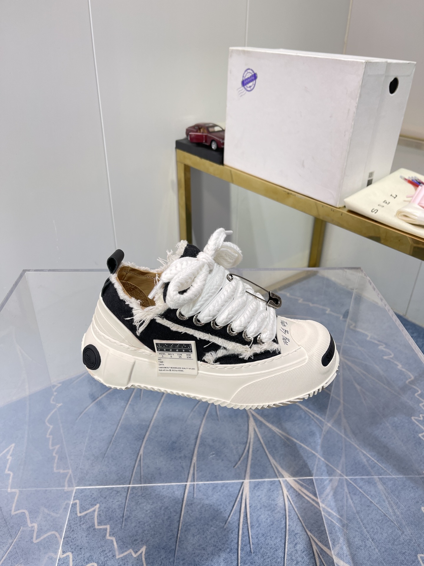 Xvesel-SmileRepublic: Classic P673 Pearl Shoes for Autumn 2022 Collaboration - 图片 9