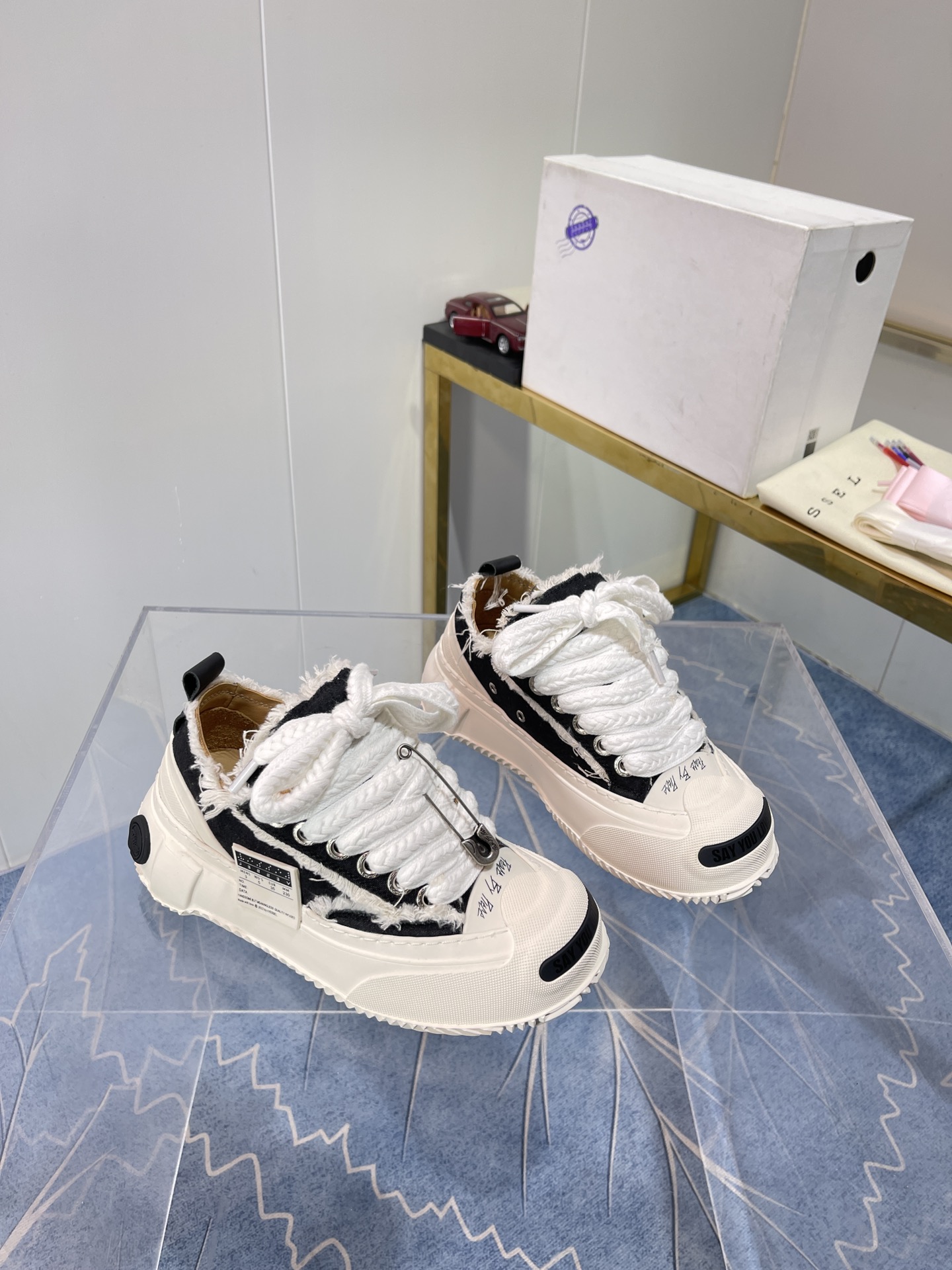 Xvesel-SmileRepublic: Classic P673 Pearl Shoes for Autumn 2022 Collaboration - 图片 2
