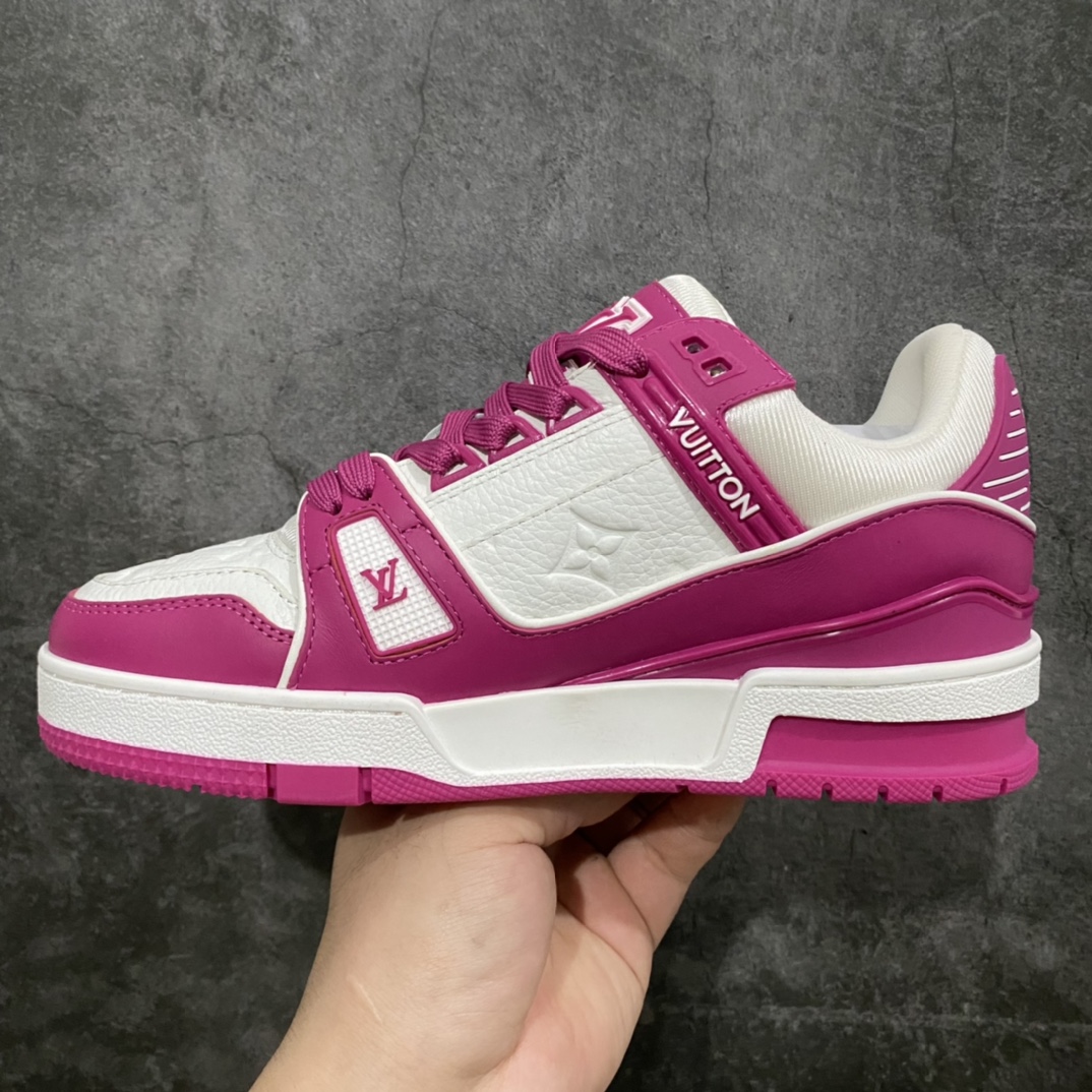 图片[2]-莞产最强版 LV Trainer白红 广州顶级版本 细节实拍如下所见即所得 非莆田档口货 可随意对比细节鞋型 无需过多文案描述 所有细节均可对标正品 原厂鞋舌尺码标 正确烫金字体 鞋舌厚度柔软度同步正品 原厂织麦标 一针一线纹路均同步正品 原厂刺绣立体饱满同步正品 原厂烫金手写logo 立体饱满有光泽 鞋头原厂皮料细腻柔软 原厂魔术贴 纹路清晰 原厂数据 字体粗细 大小光泽度同步正品 原厂空胶工艺 并非开胶同步正品 原厂中底布 logo清晰 原厂工艺爆裂效果 自然不刻意 一个后跟足矣秒杀所有 尺码：36-45-选品中心