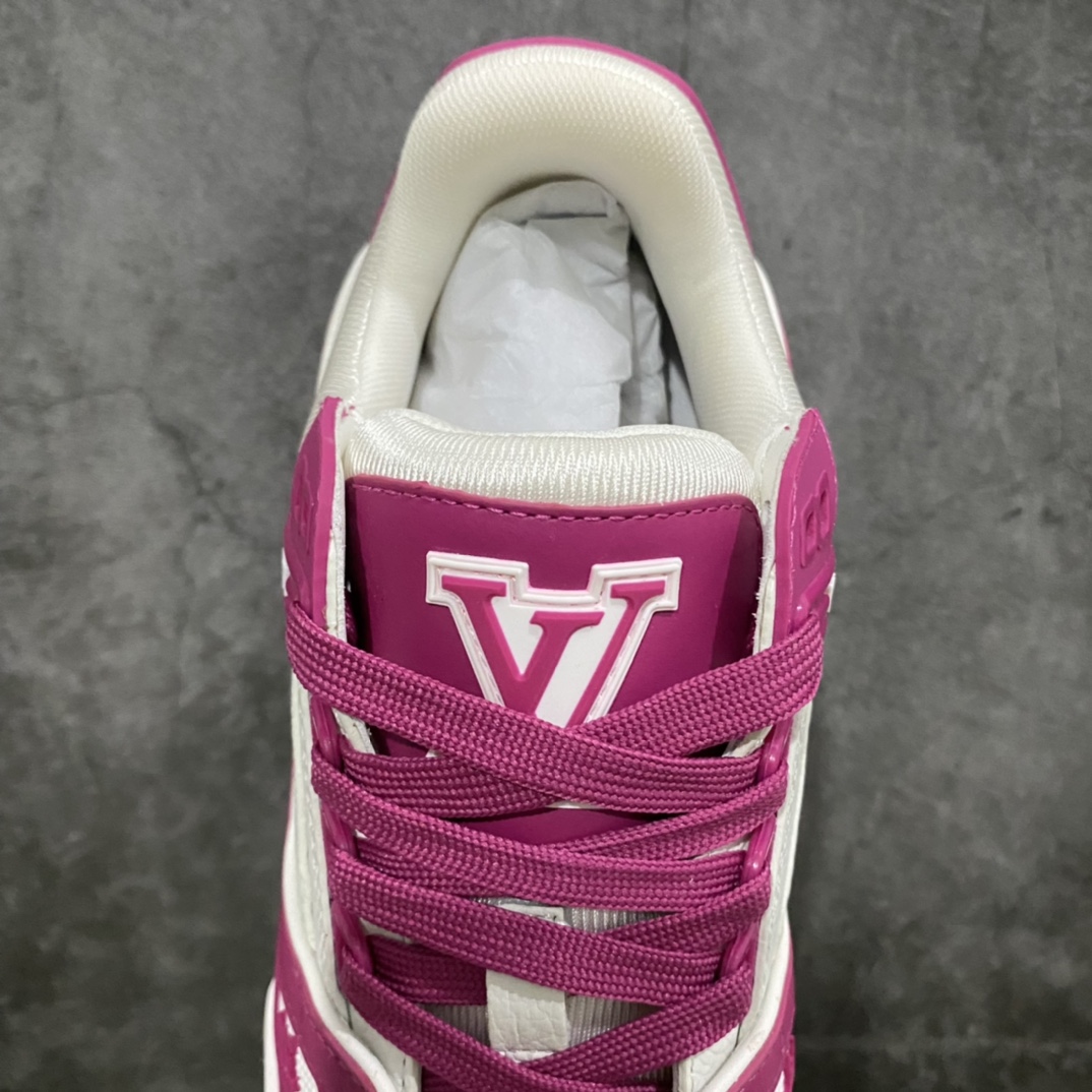图片[8]-莞产最强版 LV Trainer白红 广州顶级版本 细节实拍如下所见即所得 非莆田档口货 可随意对比细节鞋型 无需过多文案描述 所有细节均可对标正品 原厂鞋舌尺码标 正确烫金字体 鞋舌厚度柔软度同步正品 原厂织麦标 一针一线纹路均同步正品 原厂刺绣立体饱满同步正品 原厂烫金手写logo 立体饱满有光泽 鞋头原厂皮料细腻柔软 原厂魔术贴 纹路清晰 原厂数据 字体粗细 大小光泽度同步正品 原厂空胶工艺 并非开胶同步正品 原厂中底布 logo清晰 原厂工艺爆裂效果 自然不刻意 一个后跟足矣秒杀所有 尺码：36-45-选品中心