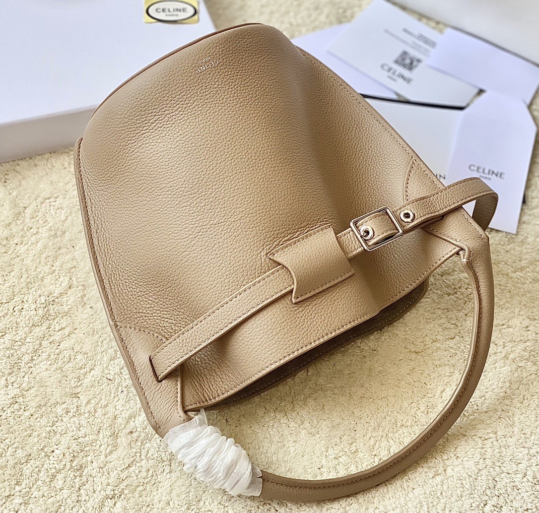 CELINE赛琳进口原版荔枝纹牛皮水桶包189750