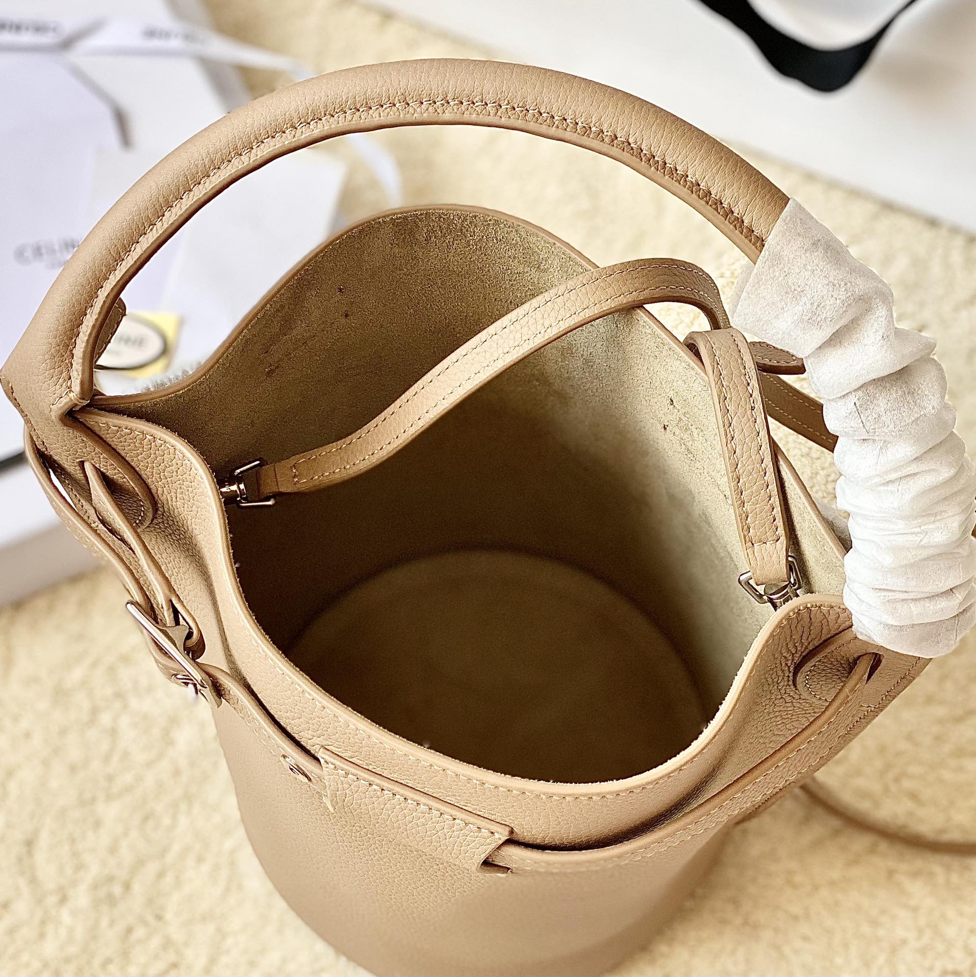 CELINE赛琳进口原版荔枝纹牛皮水桶包189750