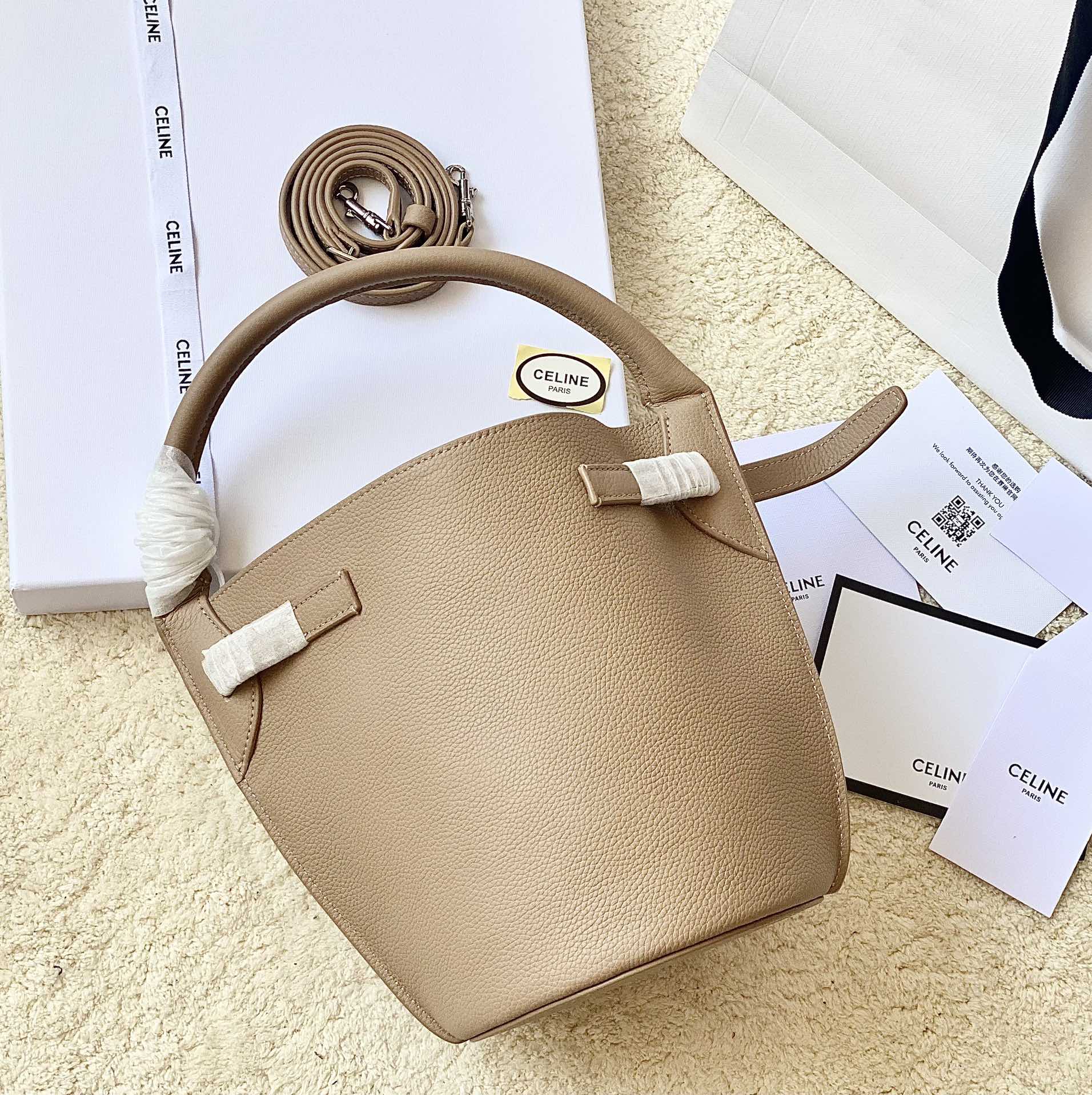 CELINE赛琳进口原版荔枝纹牛皮水桶包189750