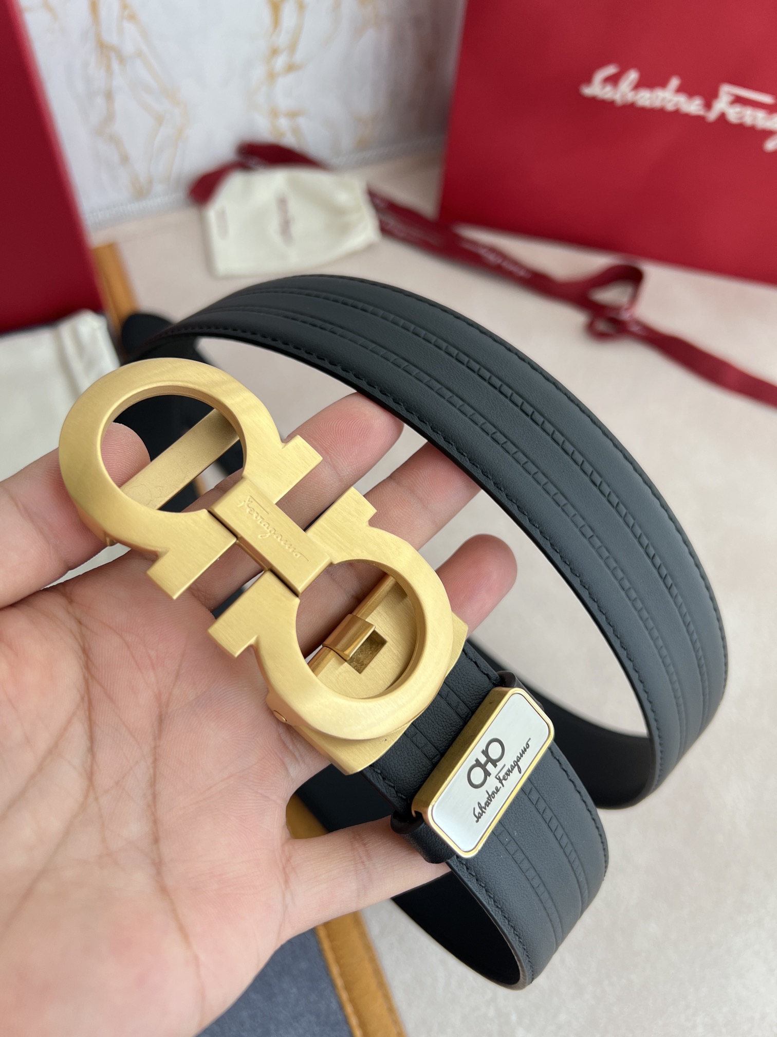品名Ferrgamo..菲拉格慕腰带