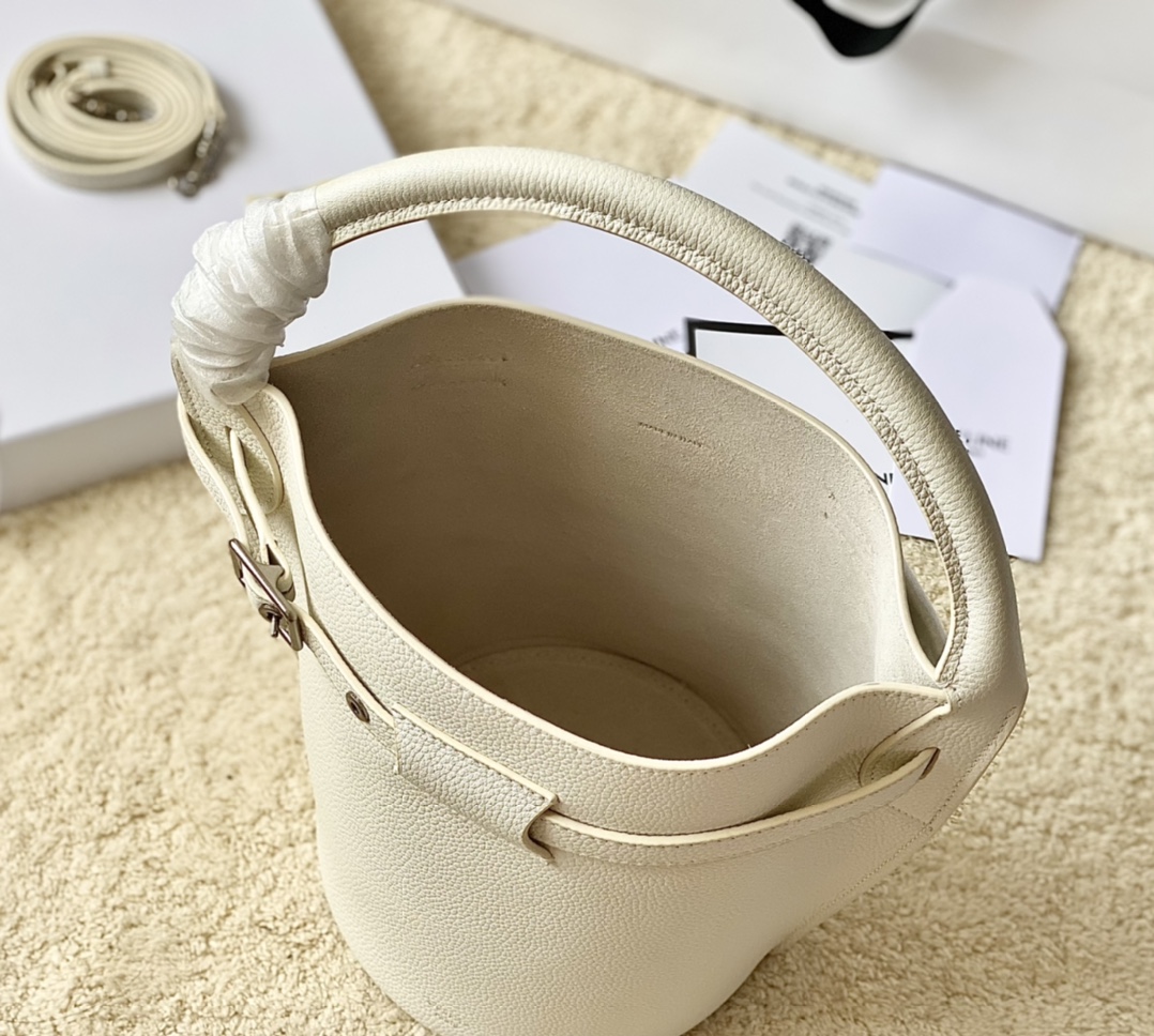 CELINE赛琳进口原版荔枝纹牛皮水桶包189750