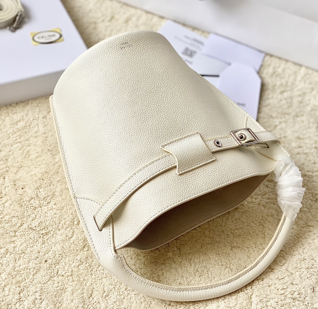 CELINE赛琳进口原版荔枝纹牛皮水桶包189750