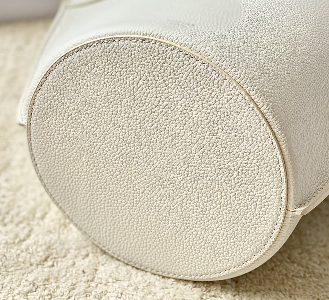 CELINE赛琳进口原版荔枝纹牛皮水桶包189750