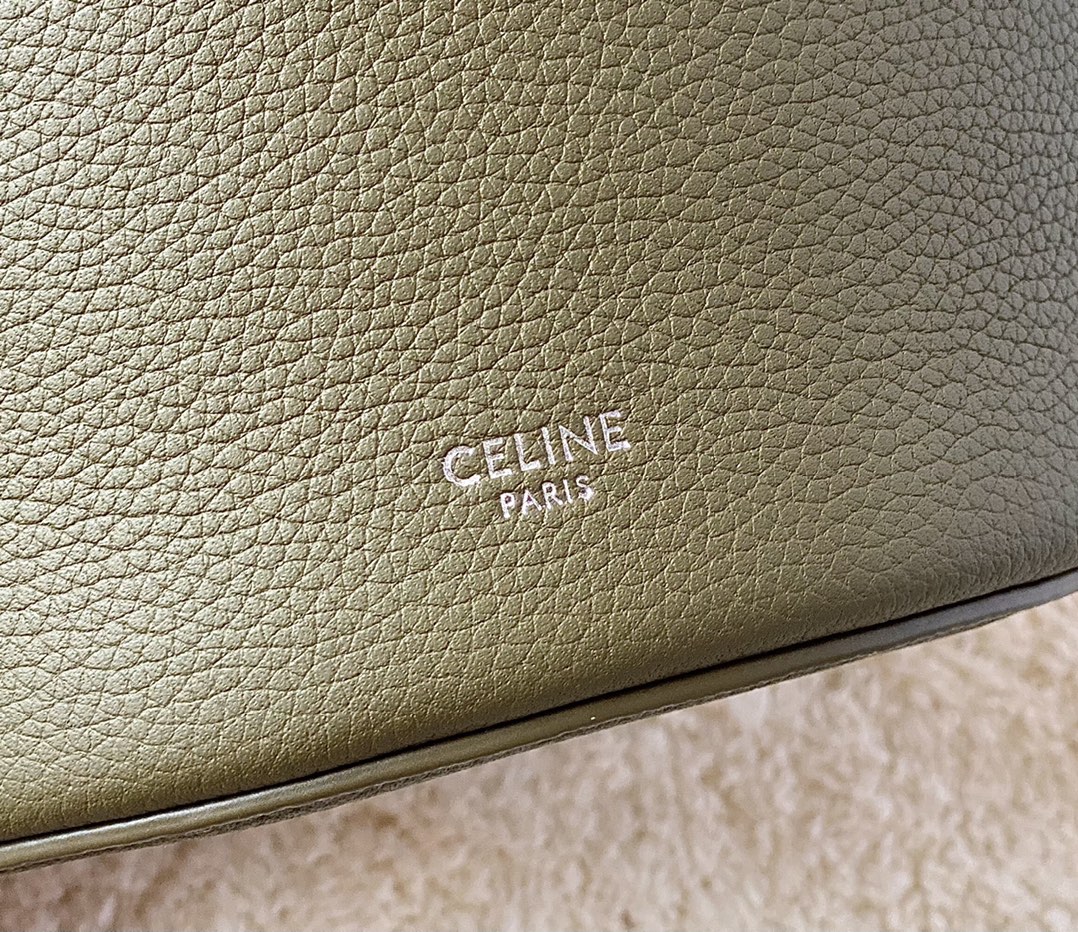 CELINE赛琳进口原版荔枝纹牛皮水桶包189750