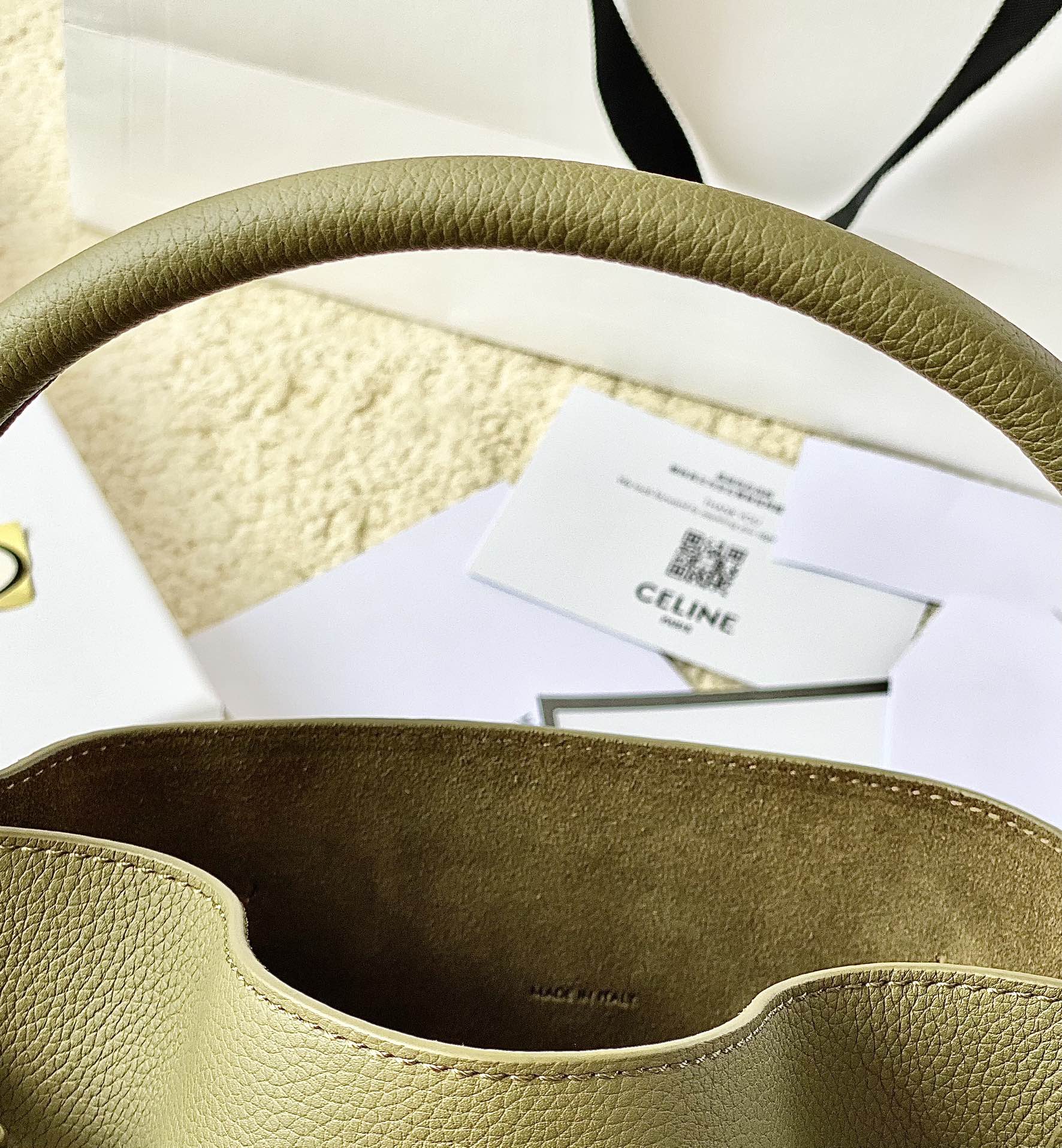 CELINE赛琳进口原版荔枝纹牛皮水桶包189750