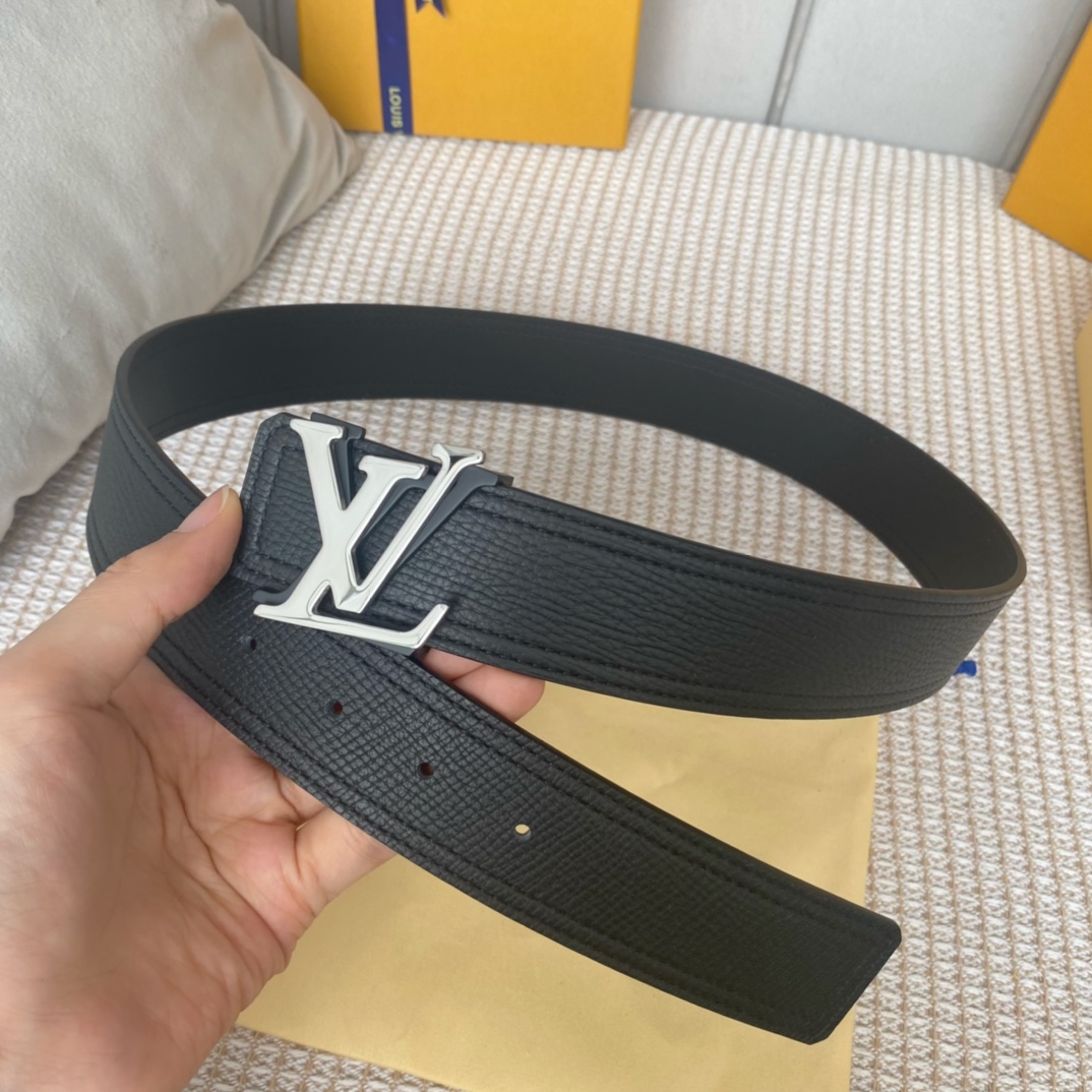 Louis Vuitton Belts Black Chocolate color Gold Calfskin Cowhide