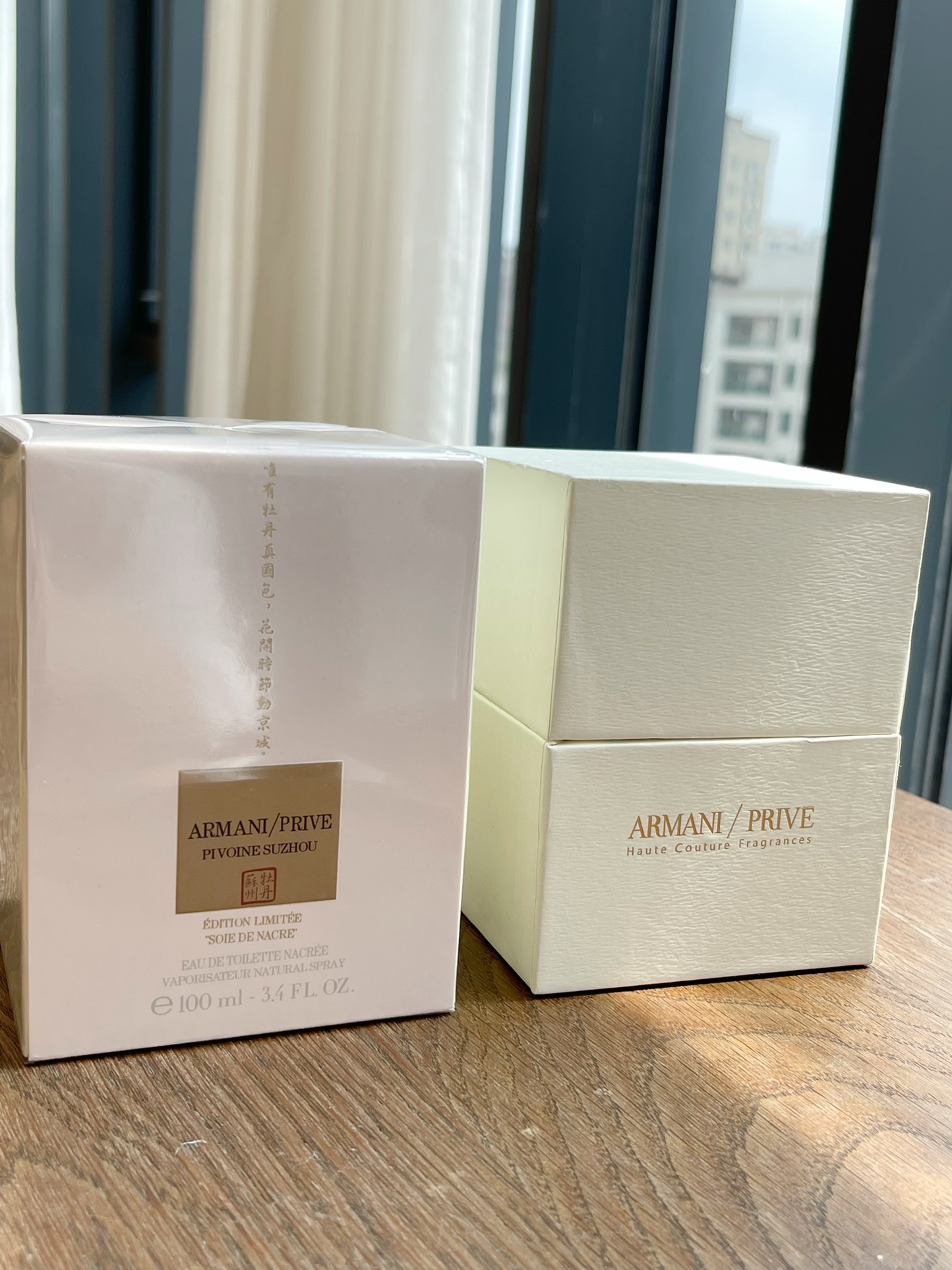 105💰原单品质
这款就很适合送礼🎁这款香味&rdquo;刚喷在皮肤上时是一种甜甜的果香，慢慢到勾人的花香，到最后若隐若现的木质香，好像是一个少女慢慢成长的过程～是一支得体的适合日常使用的好香！