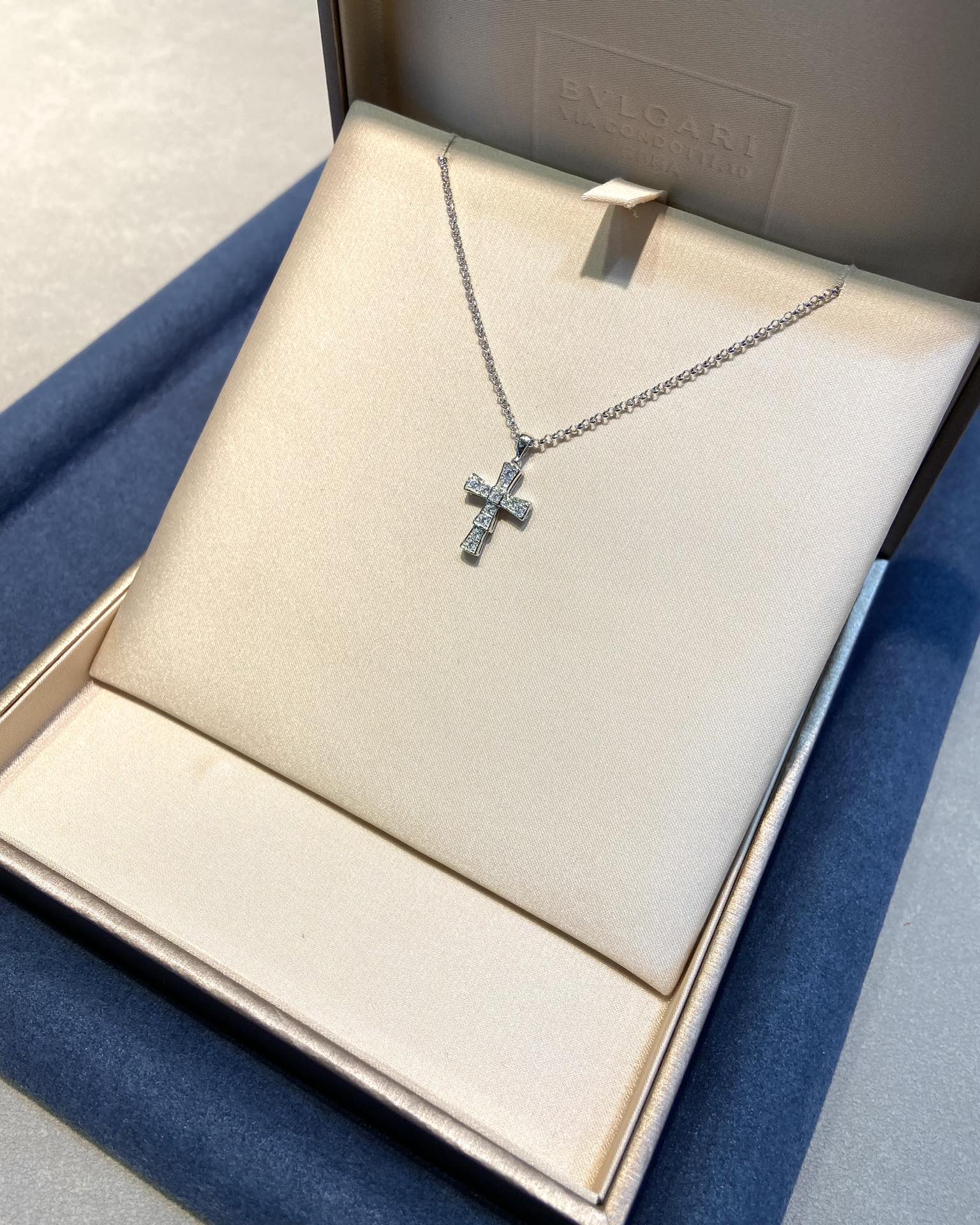 Bvlgari necklace