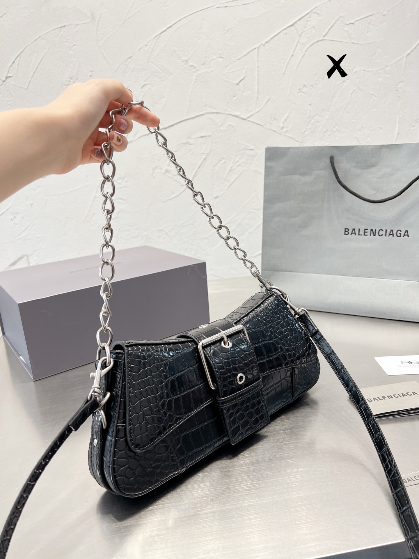 Balenciaga Sacs À Bandoulière & À Épaule Noir Fille Collection automne – hiver Motos