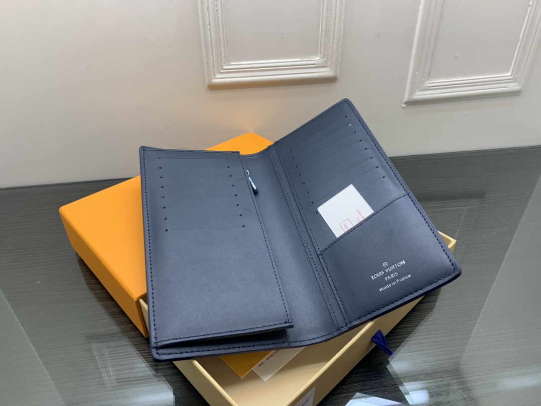 Classic Bifold Leather Wallet in multiple colors