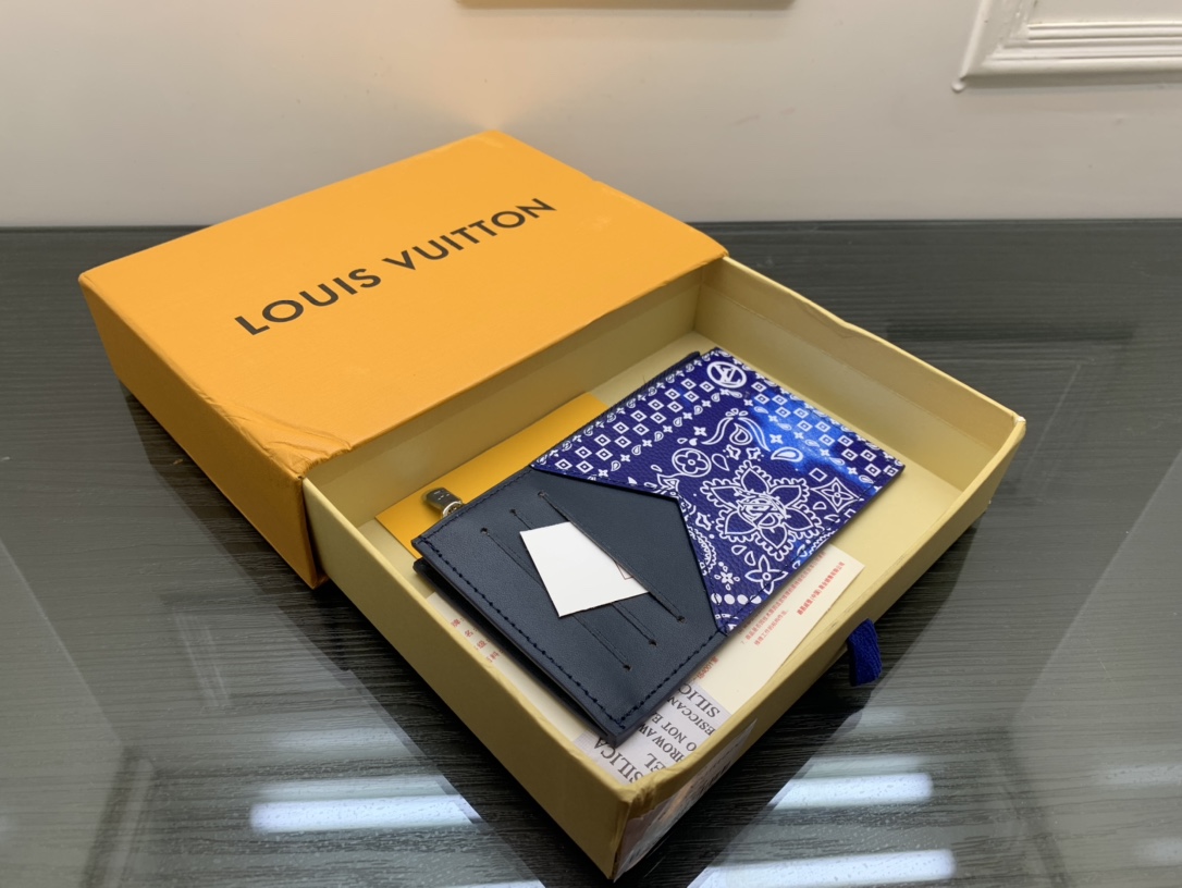 Leather card holder back view