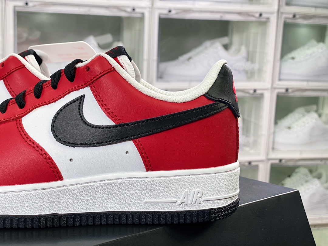 200 Air Force 1’07 Low”Chicago”空军一号经典低帮百搭休闲运动板鞋“皮革芝加哥红白黑”FD0300-600