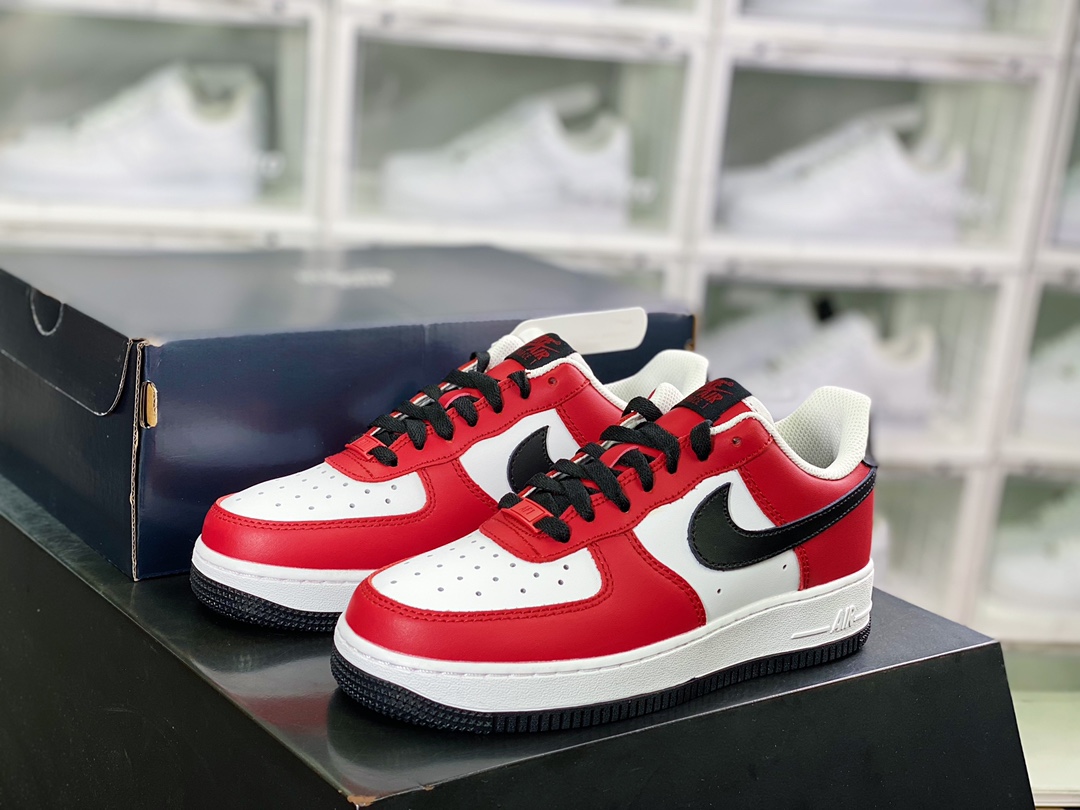 200 Air Force 1’07 Low”Chicago”空军一号经典低帮百搭休闲运动板鞋“皮革芝加哥红白黑”FD0300-600