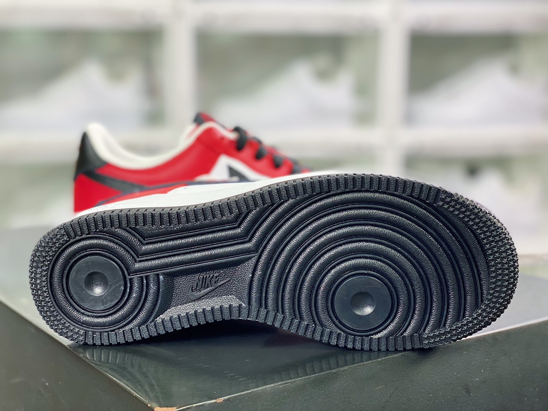 200 Air Force 1’07 Low”Chicago”空军一号经典低帮百搭休闲运动板鞋“皮革芝加哥红白黑”FD0300-600