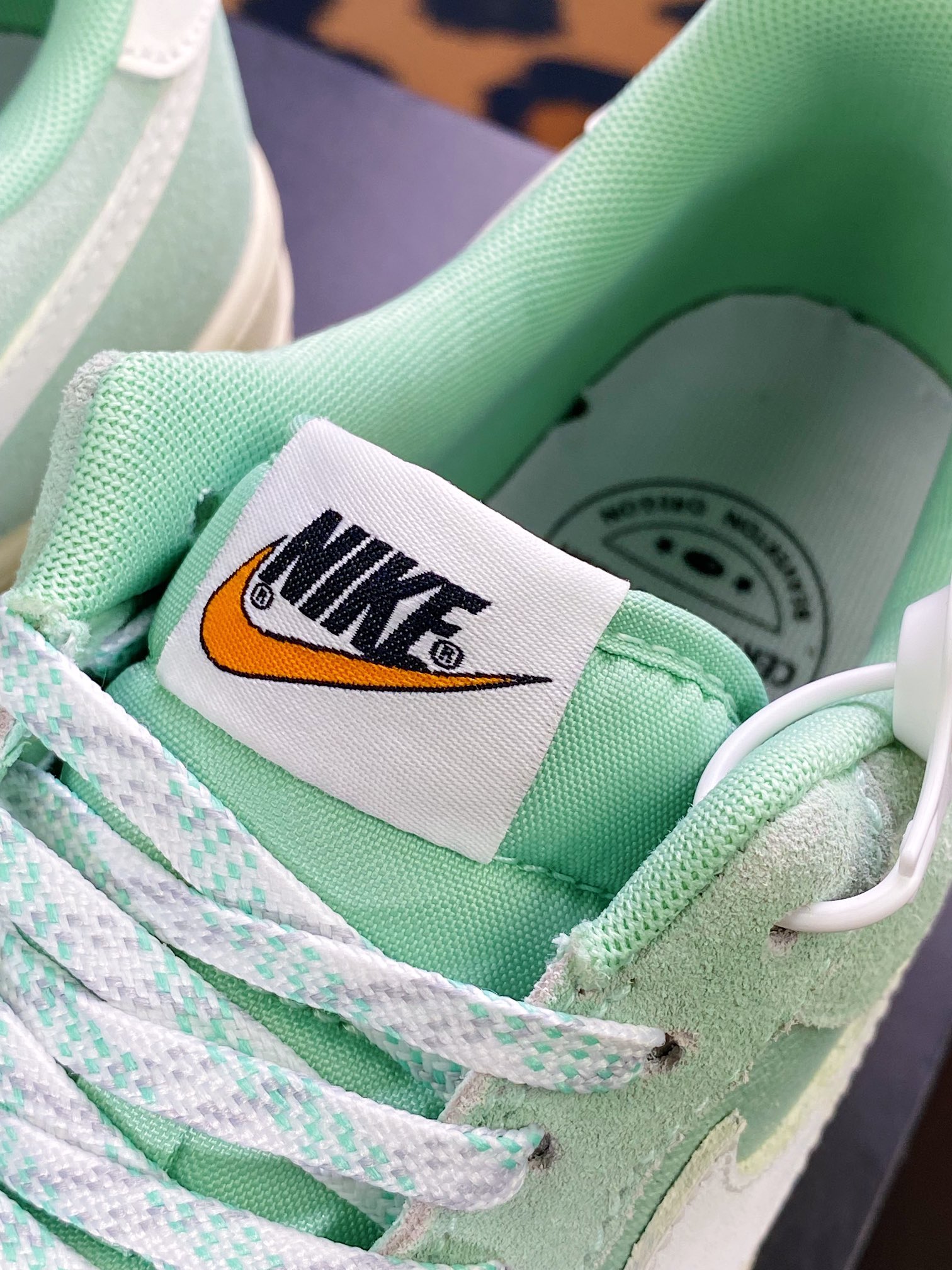 200  Air Force 1′07 Low”Enamel Green”空军一号经典低帮百搭休闲运动板鞋DD9801-300