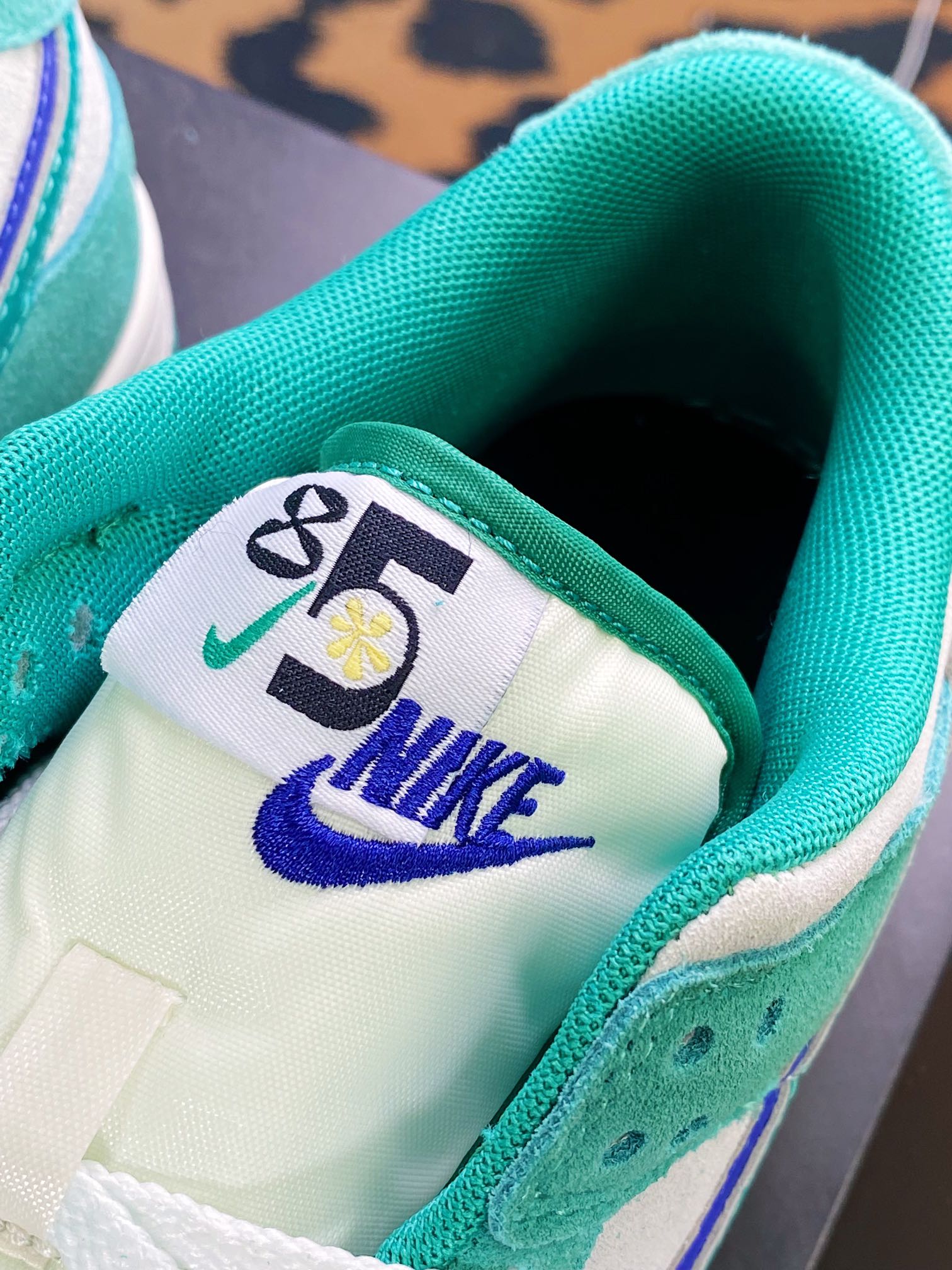 SB Dunk Low SE ”85 Green Blue” dunk series low top casual sports skateboard shoes ”suede sail white green blue double hook” DO9457-101