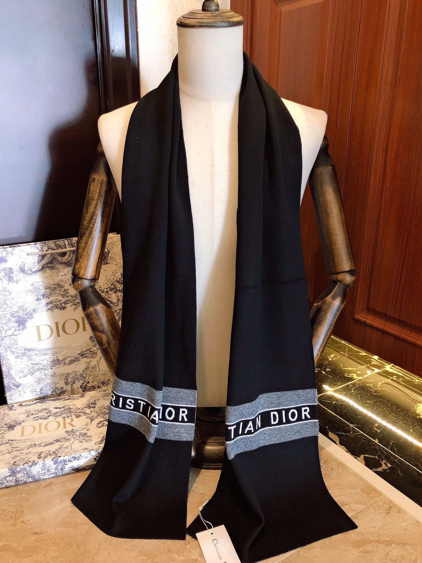 DioR Classical